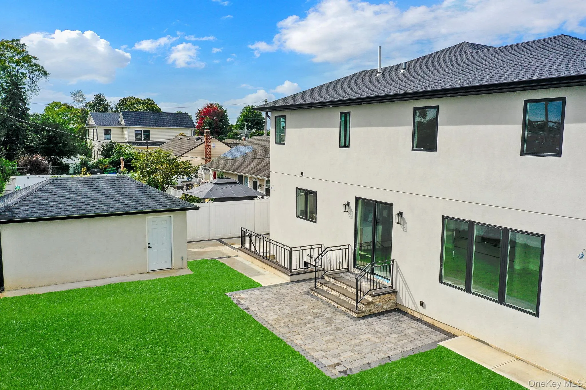81 End Avenue, Oyster Bay, NY, 5 Bedrooms Bedrooms, 5 Rooms Rooms,4 BathroomsBathrooms,Residential,For Rent,End,0,1052273 81 End Avenue, Oyster Bay, NY, 5 Bedrooms Bedrooms, 5 Rooms Rooms,4 BathroomsBathrooms,Residential,For Rent,End,0,1052273