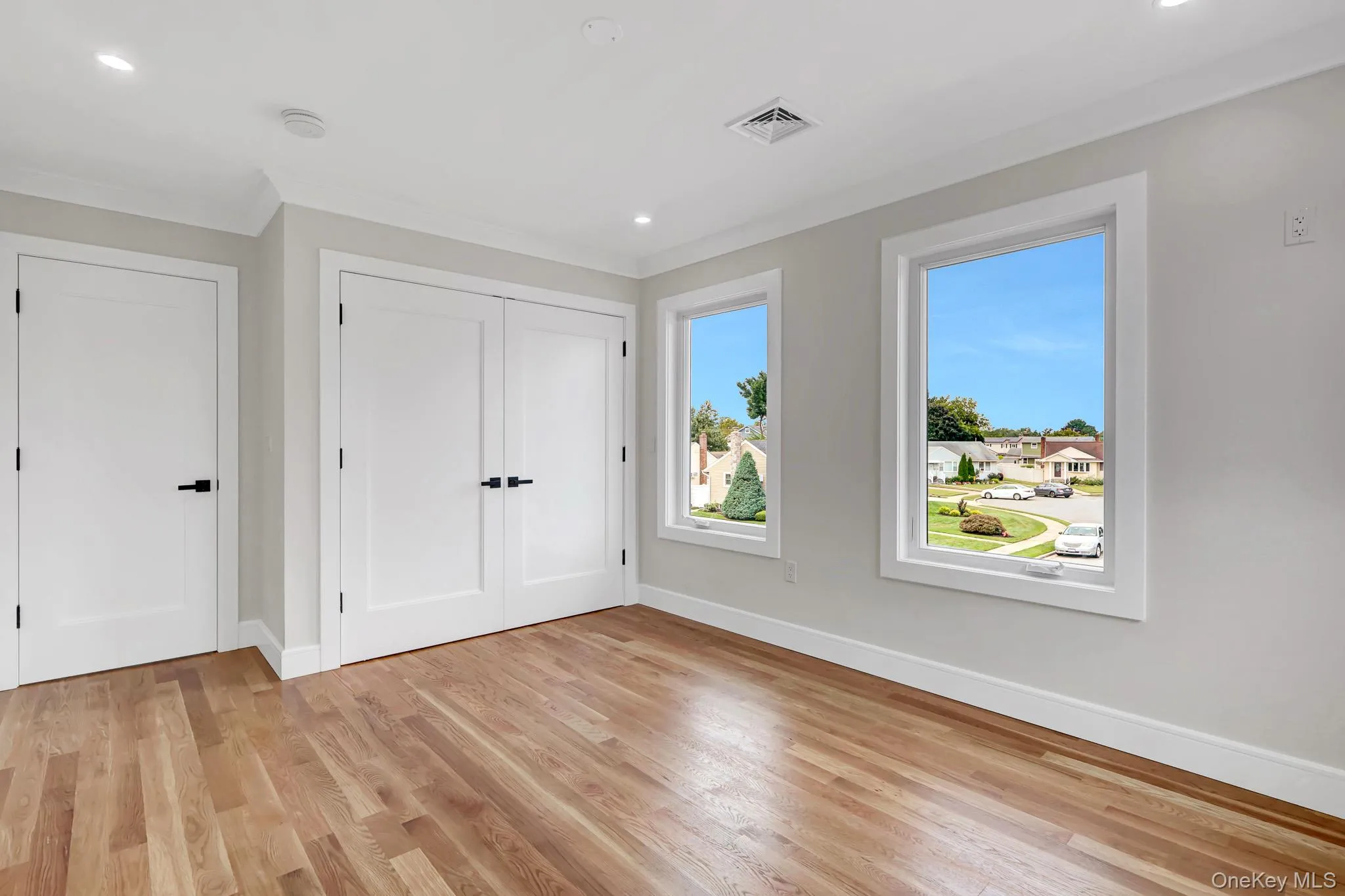 81 End Avenue, Oyster Bay, NY, 5 Bedrooms Bedrooms, 5 Rooms Rooms,4 BathroomsBathrooms,Residential,For Rent,End,0,1052273 81 End Avenue, Oyster Bay, NY, 5 Bedrooms Bedrooms, 5 Rooms Rooms,4 BathroomsBathrooms,Residential,For Rent,End,0,1052273
