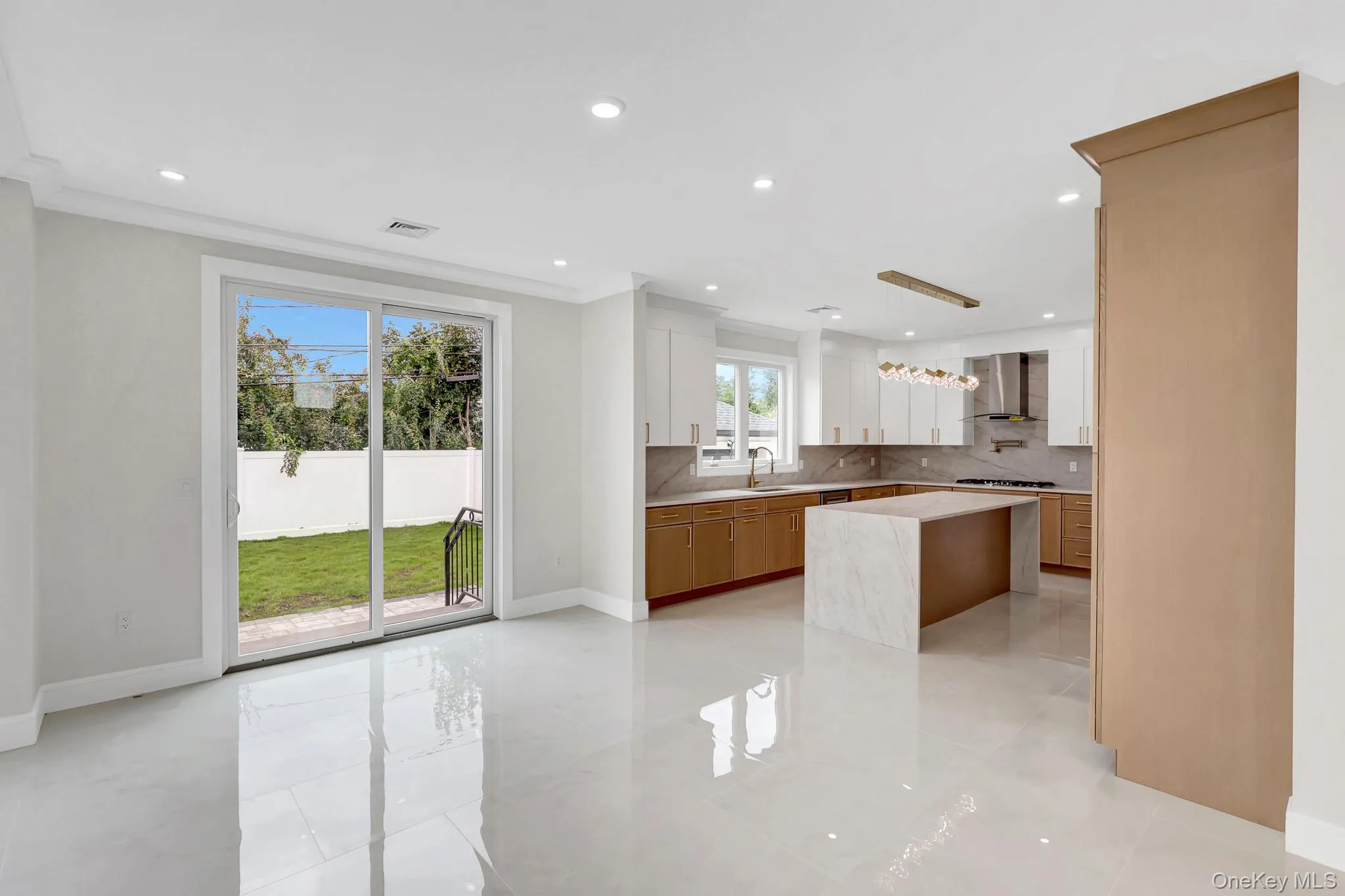 81 End Avenue, Oyster Bay, NY, 5 Bedrooms Bedrooms, 5 Rooms Rooms,4 BathroomsBathrooms,Residential,For Rent,End,0,1052273 81 End Avenue, Oyster Bay, NY, 5 Bedrooms Bedrooms, 5 Rooms Rooms,4 BathroomsBathrooms,Residential,For Rent,End,0,1052273