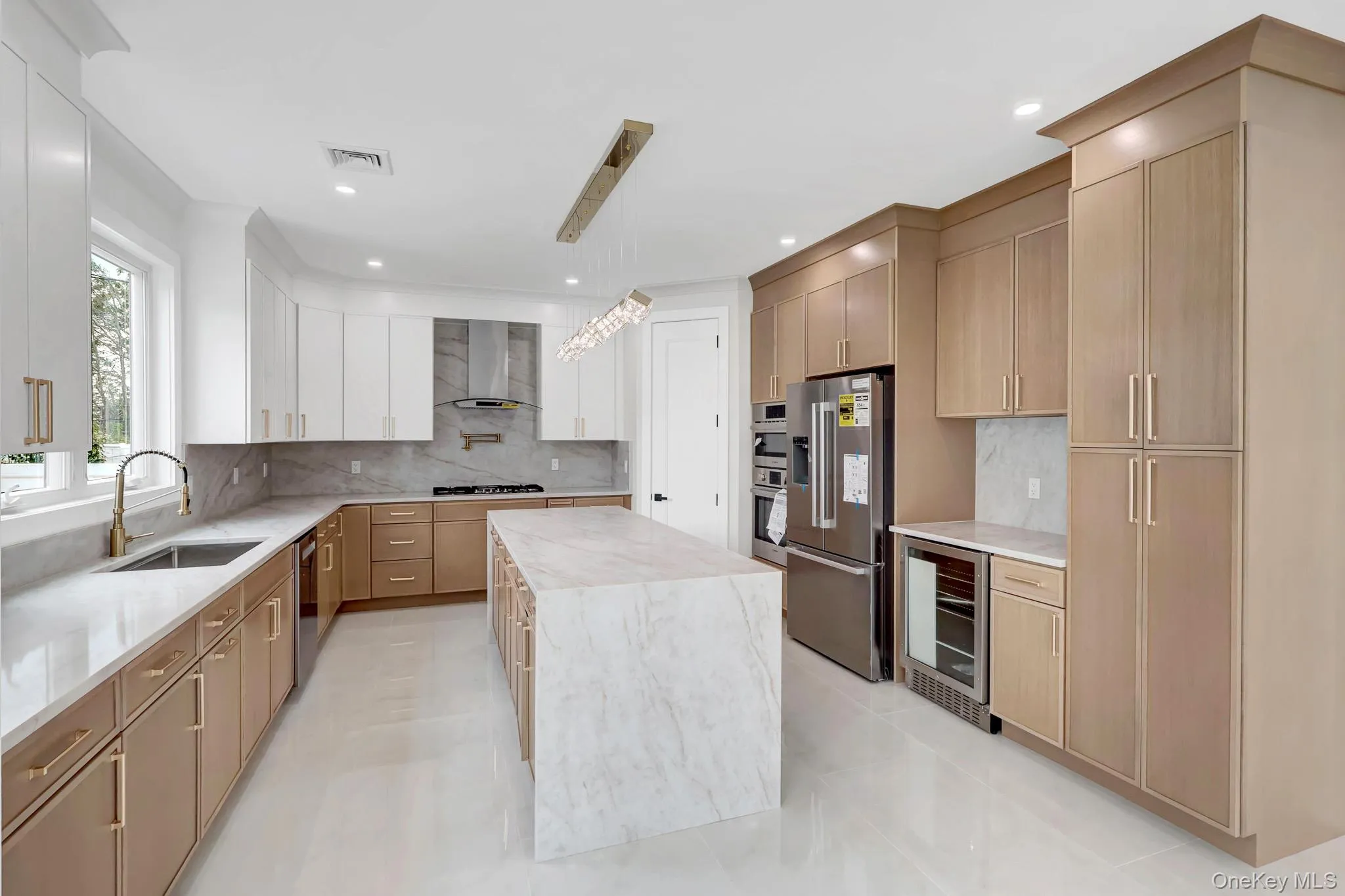 81 End Avenue, Oyster Bay, NY, 5 Bedrooms Bedrooms, 5 Rooms Rooms,4 BathroomsBathrooms,Residential,For Rent,End,0,1052273 81 End Avenue, Oyster Bay, NY, 5 Bedrooms Bedrooms, 5 Rooms Rooms,4 BathroomsBathrooms,Residential,For Rent,End,0,1052273