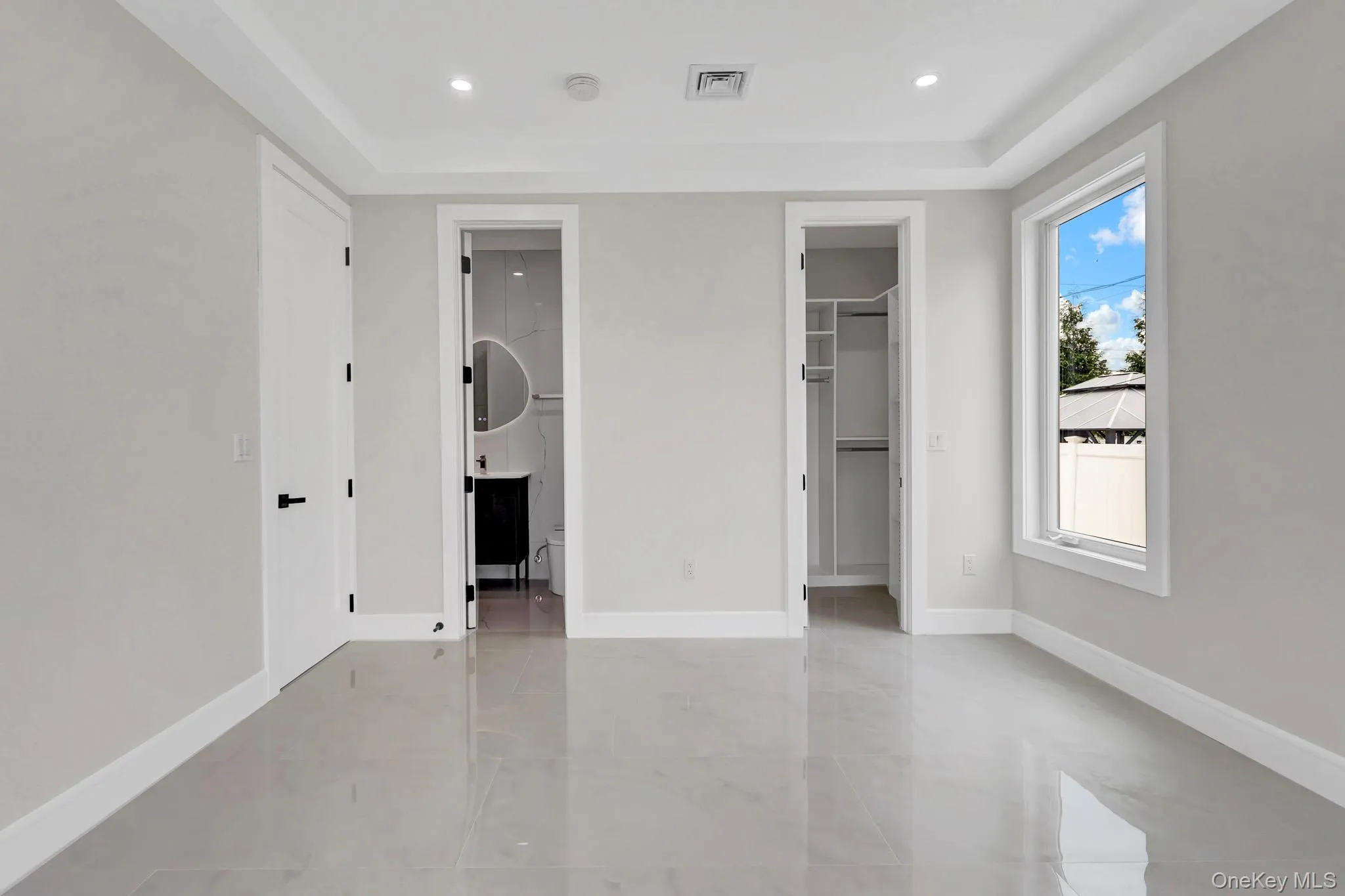 81 End Avenue, Oyster Bay, NY, 5 Bedrooms Bedrooms, 5 Rooms Rooms,4 BathroomsBathrooms,Residential,For Rent,End,0,1052273 81 End Avenue, Oyster Bay, NY, 5 Bedrooms Bedrooms, 5 Rooms Rooms,4 BathroomsBathrooms,Residential,For Rent,End,0,1052273