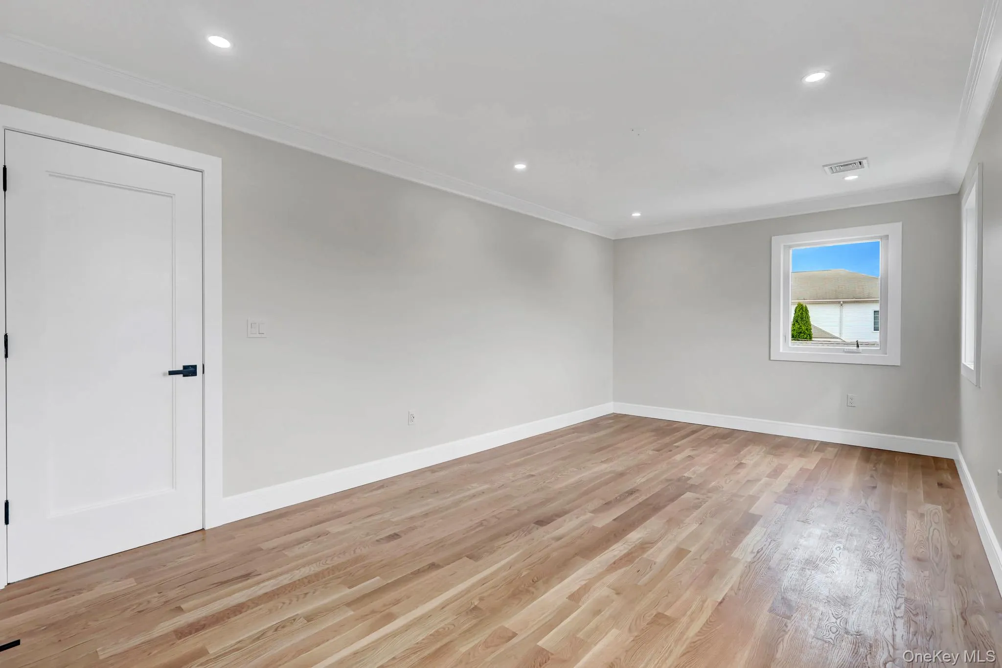 81 End Avenue, Oyster Bay, NY, 5 Bedrooms Bedrooms, 5 Rooms Rooms,4 BathroomsBathrooms,Residential,For Rent,End,0,1052273 81 End Avenue, Oyster Bay, NY, 5 Bedrooms Bedrooms, 5 Rooms Rooms,4 BathroomsBathrooms,Residential,For Rent,End,0,1052273