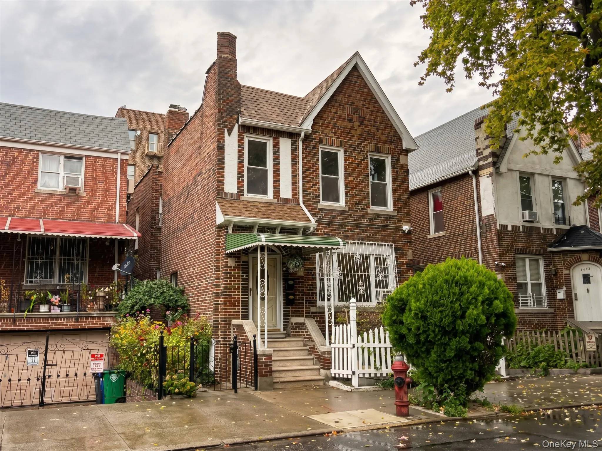 1983 Powell Avenue, New York, NY, 3 Bedroom Bedrooms, 4 Room Rooms,1 BathroomBathrooms,Residential Lease,For Rent,Powell,0,1052275 1983 Powell Avenue, New York, NY, 3 Bedroom Bedrooms, 4 Room Rooms,1 BathroomBathrooms,Residential Lease,For Rent,Powell,0,1052275