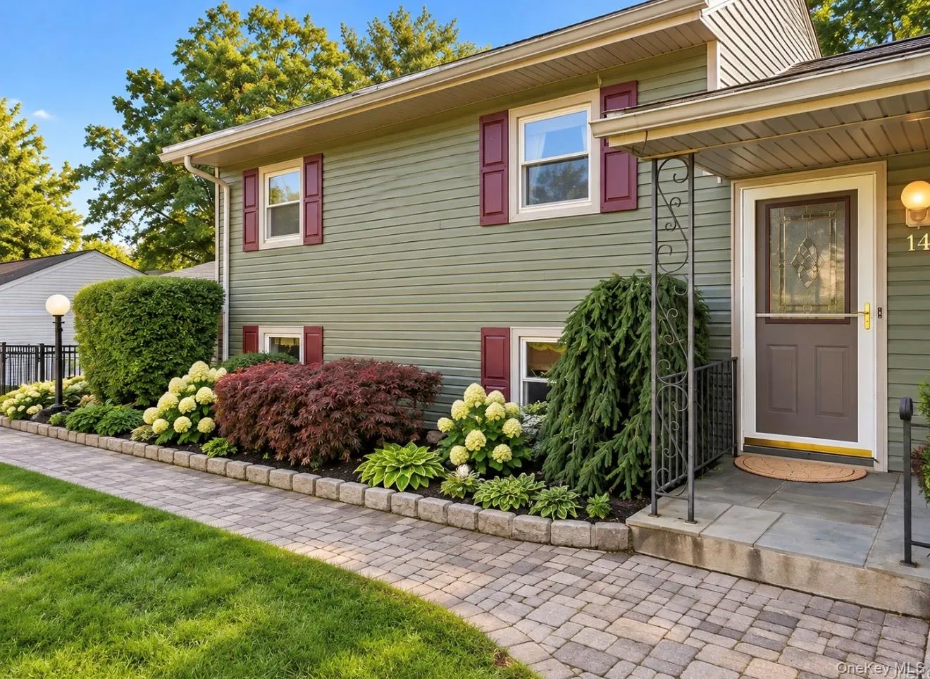 14 Valewood Drive, New Windsor, NY, 3 Bedrooms Bedrooms, 7 Rooms Rooms,1 BathroomBathrooms,Residential,For Rent,Valewood,0,1052277 14 Valewood Drive, New Windsor, NY, 3 Bedrooms Bedrooms, 7 Rooms Rooms,1 BathroomBathrooms,Residential,For Rent,Valewood,0,1052277