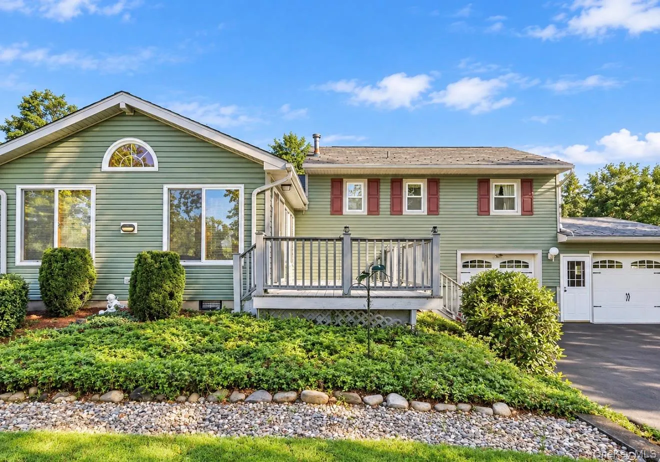 14 Valewood Drive, New Windsor, NY, 3 Bedrooms Bedrooms, 7 Rooms Rooms,1 BathroomBathrooms,Residential,For Rent,Valewood,0,1052277 14 Valewood Drive, New Windsor, NY, 3 Bedrooms Bedrooms, 7 Rooms Rooms,1 BathroomBathrooms,Residential,For Rent,Valewood,0,1052277