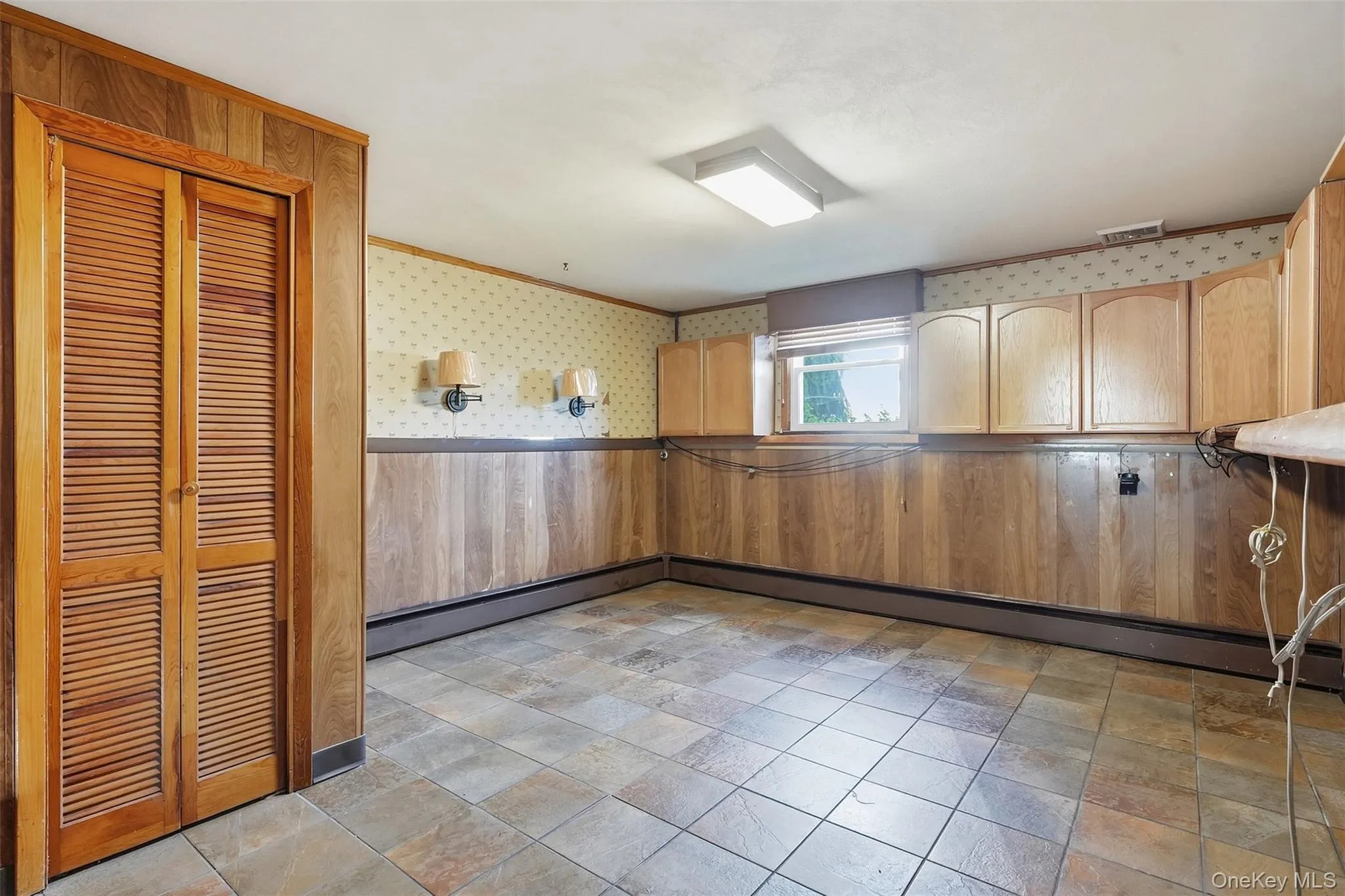 14 Valewood Drive, New Windsor, NY, 3 Bedrooms Bedrooms, 7 Rooms Rooms,1 BathroomBathrooms,Residential,For Rent,Valewood,0,1052277 14 Valewood Drive, New Windsor, NY, 3 Bedrooms Bedrooms, 7 Rooms Rooms,1 BathroomBathrooms,Residential,For Rent,Valewood,0,1052277