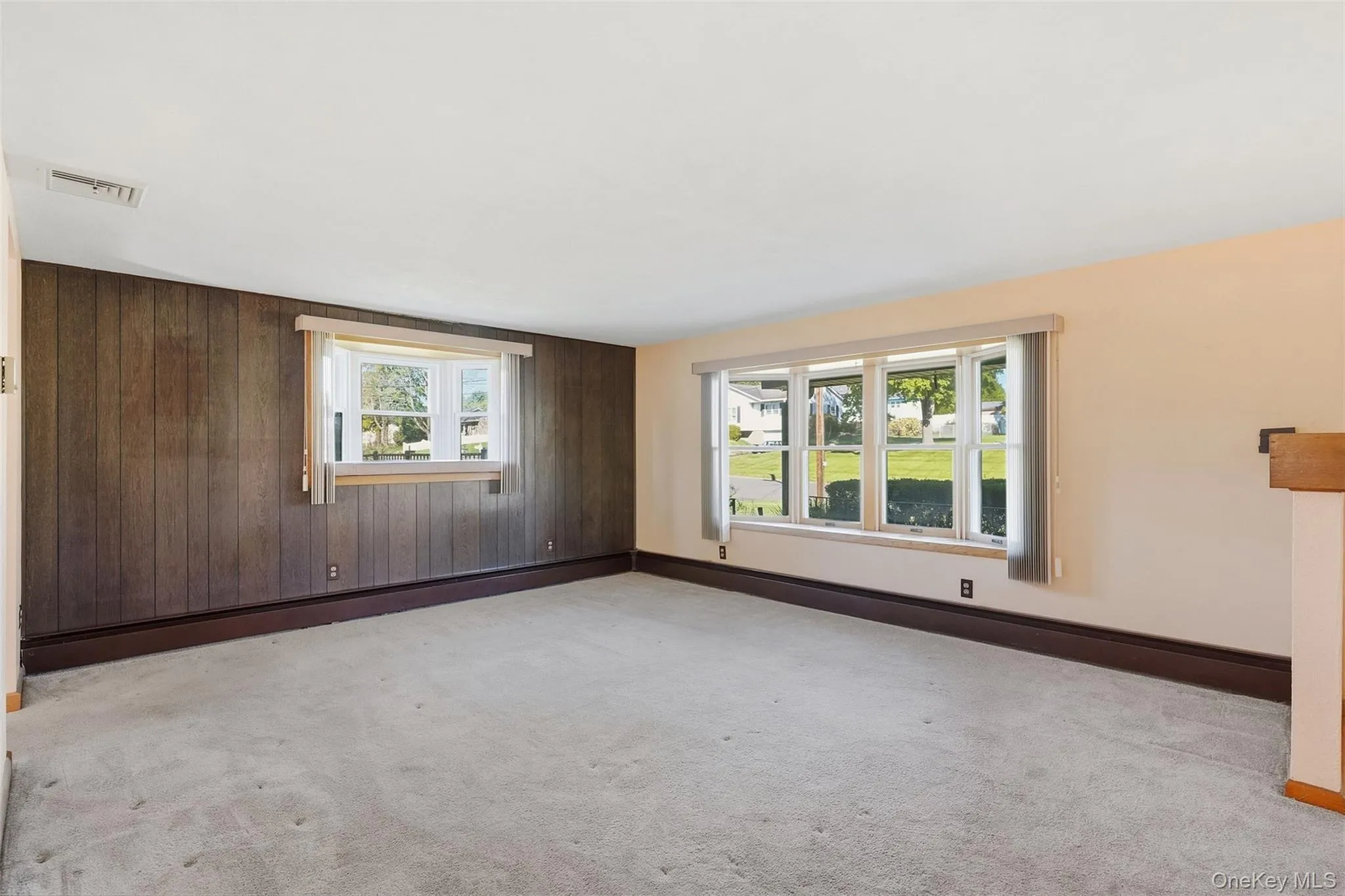 14 Valewood Drive, New Windsor, NY, 3 Bedrooms Bedrooms, 7 Rooms Rooms,1 BathroomBathrooms,Residential,For Rent,Valewood,0,1052277 14 Valewood Drive, New Windsor, NY, 3 Bedrooms Bedrooms, 7 Rooms Rooms,1 BathroomBathrooms,Residential,For Rent,Valewood,0,1052277