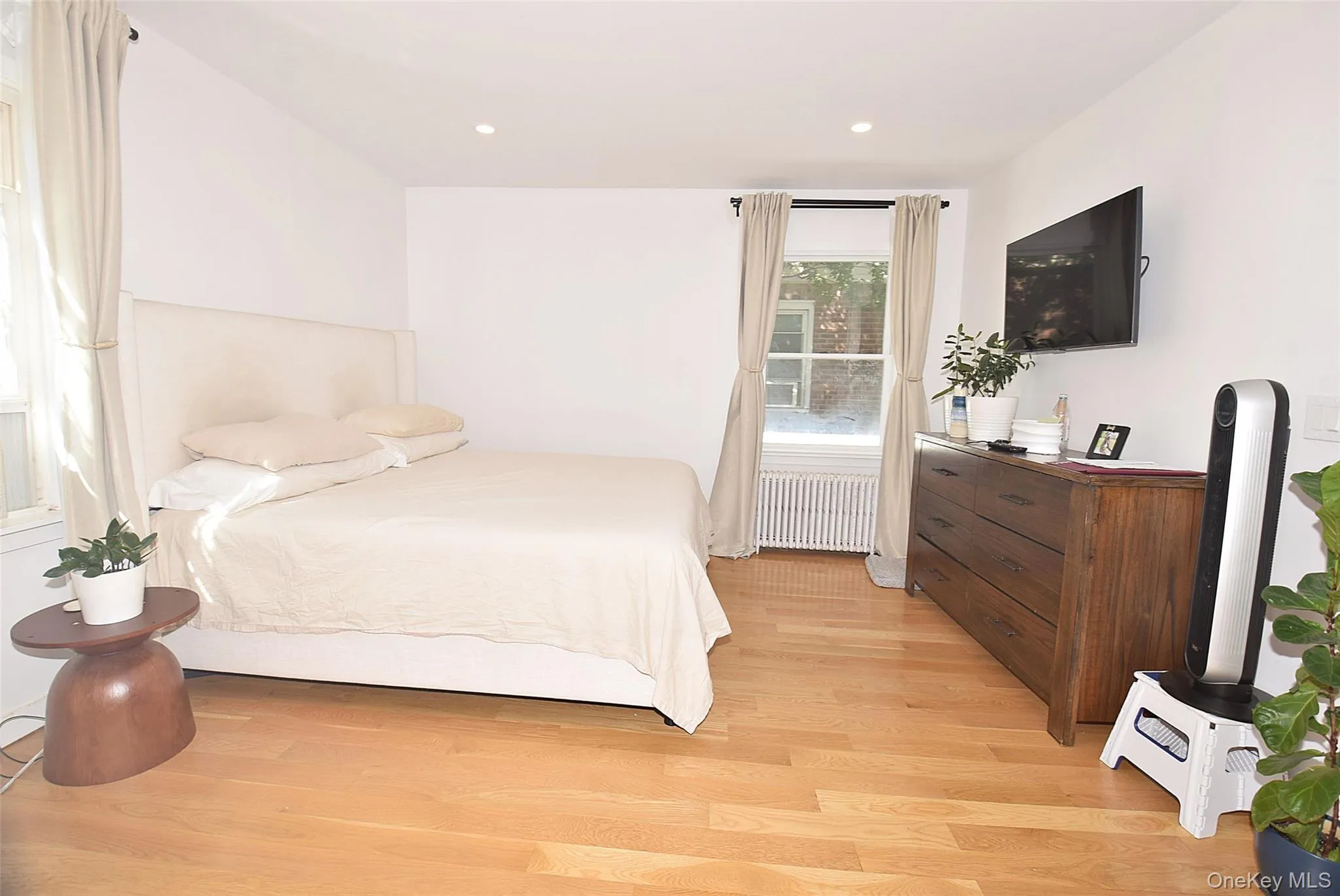 57 Scarcliffe Drive, Hempstead, NY, 4 Bedrooms Bedrooms, 10 Rooms Rooms,3 BathroomsBathrooms,Residential,For Rent,Scarcliffe,0,1052279 57 Scarcliffe Drive, Hempstead, NY, 4 Bedrooms Bedrooms, 10 Rooms Rooms,3 BathroomsBathrooms,Residential,For Rent,Scarcliffe,0,1052279