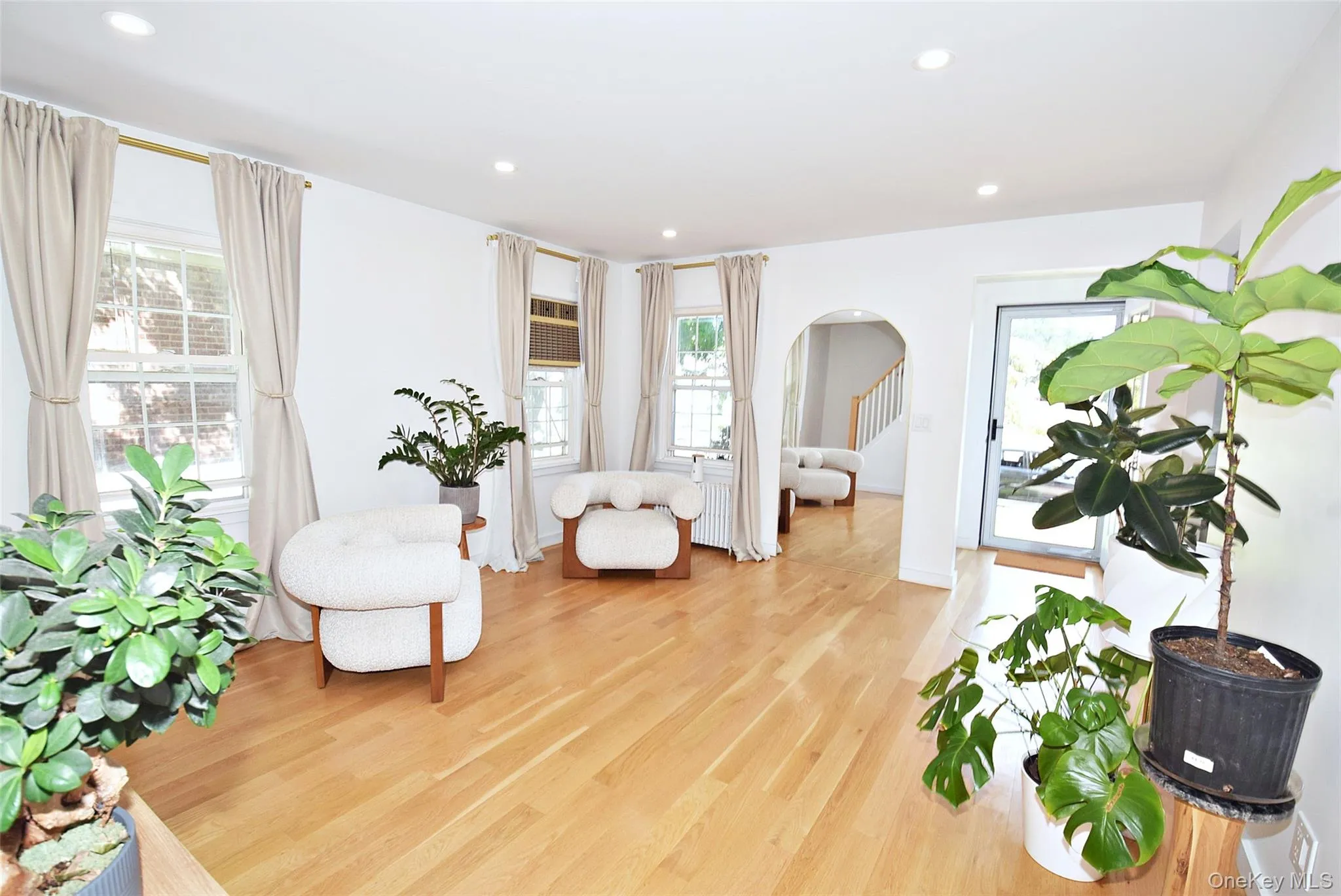 57 Scarcliffe Drive, Hempstead, NY, 4 Bedrooms Bedrooms, 10 Rooms Rooms,3 BathroomsBathrooms,Residential,For Rent,Scarcliffe,0,1052279 57 Scarcliffe Drive, Hempstead, NY, 4 Bedrooms Bedrooms, 10 Rooms Rooms,3 BathroomsBathrooms,Residential,For Rent,Scarcliffe,0,1052279