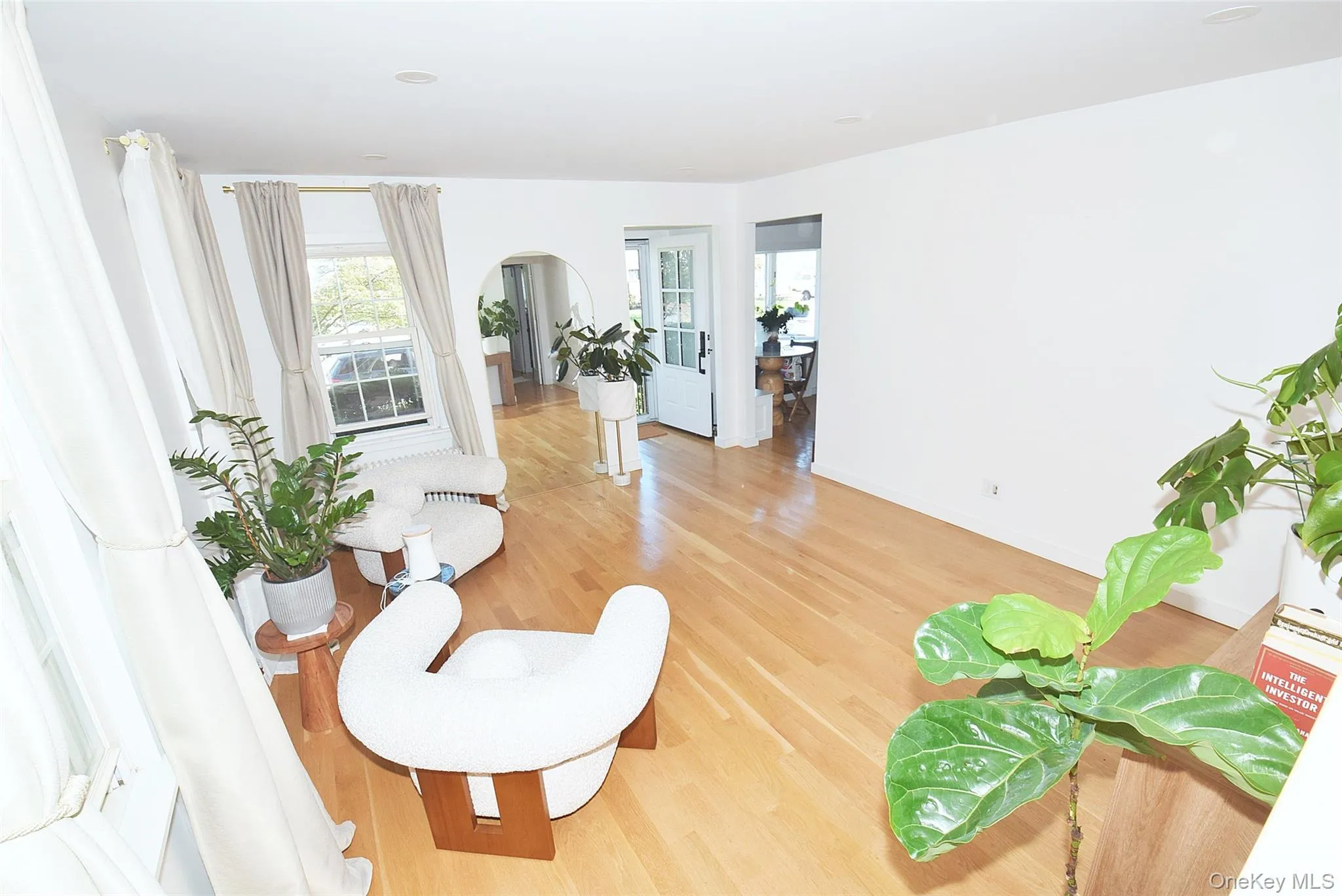 57 Scarcliffe Drive, Hempstead, NY, 4 Bedrooms Bedrooms, 10 Rooms Rooms,3 BathroomsBathrooms,Residential,For Rent,Scarcliffe,0,1052279 57 Scarcliffe Drive, Hempstead, NY, 4 Bedrooms Bedrooms, 10 Rooms Rooms,3 BathroomsBathrooms,Residential,For Rent,Scarcliffe,0,1052279