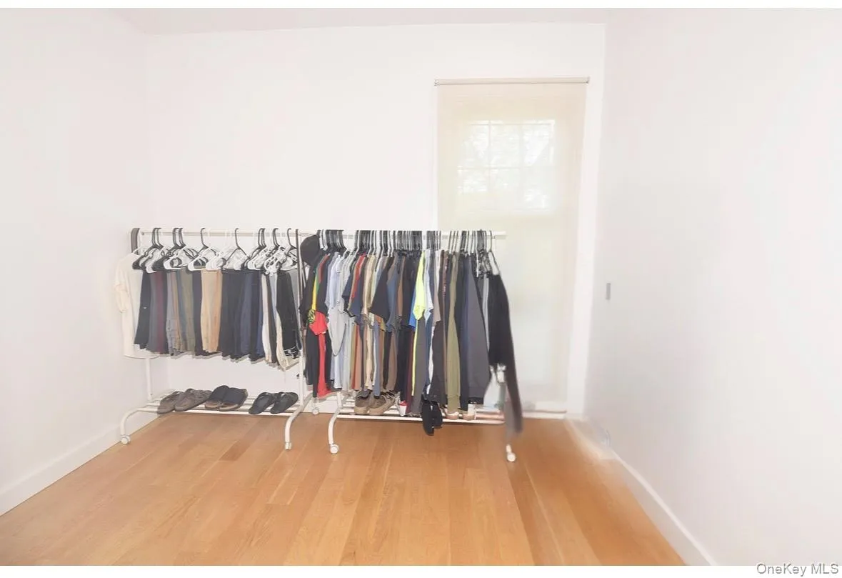 57 Scarcliffe Drive, Hempstead, NY, 4 Bedrooms Bedrooms, 10 Rooms Rooms,3 BathroomsBathrooms,Residential,For Rent,Scarcliffe,0,1052279 57 Scarcliffe Drive, Hempstead, NY, 4 Bedrooms Bedrooms, 10 Rooms Rooms,3 BathroomsBathrooms,Residential,For Rent,Scarcliffe,0,1052279