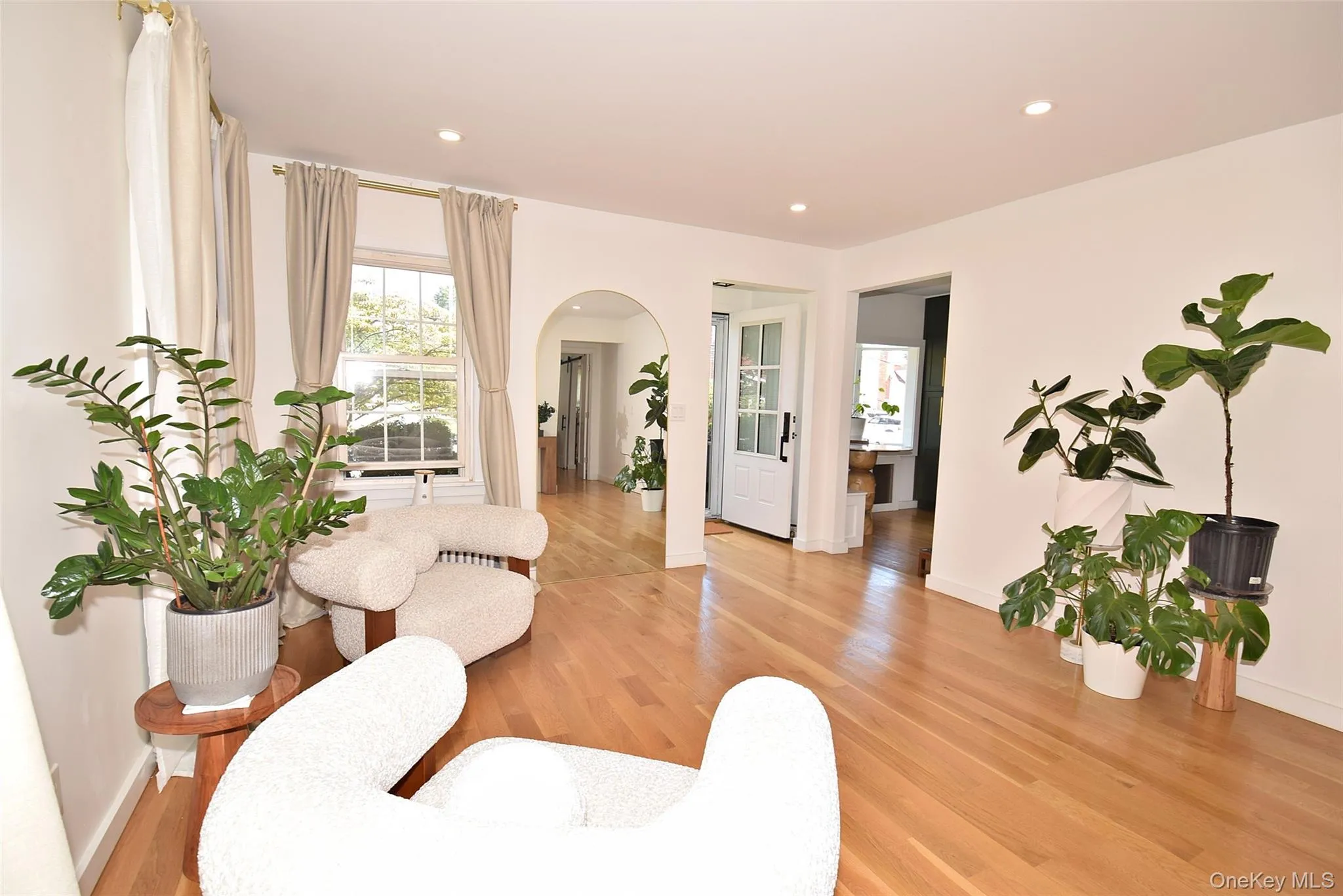 57 Scarcliffe Drive, Hempstead, NY, 4 Bedrooms Bedrooms, 10 Rooms Rooms,3 BathroomsBathrooms,Residential,For Rent,Scarcliffe,0,1052279 57 Scarcliffe Drive, Hempstead, NY, 4 Bedrooms Bedrooms, 10 Rooms Rooms,3 BathroomsBathrooms,Residential,For Rent,Scarcliffe,0,1052279