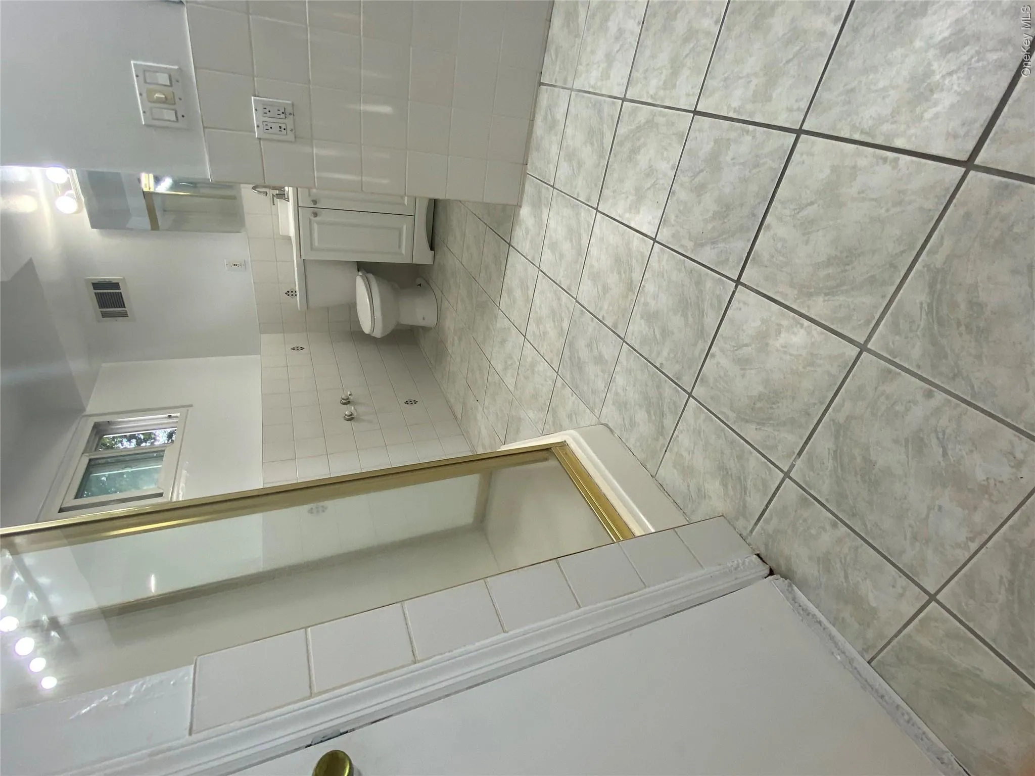 43 Newtown Avenue, Brookhaven, NY, 4 Bedroom Bedrooms, 9 Room Rooms,2 BathroomBathrooms,Residential Lease,For Rent,Newtown,0,1052281 43 Newtown Avenue, Brookhaven, NY, 4 Bedroom Bedrooms, 9 Room Rooms,2 BathroomBathrooms,Residential Lease,For Rent,Newtown,0,1052281