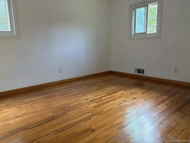 43 Newtown Avenue, Brookhaven, NY, 4 Bedroom Bedrooms, 9 Room Rooms,2 BathroomBathrooms,Residential Lease,For Rent,Newtown,0,1052281 43 Newtown Avenue, Brookhaven, NY, 4 Bedroom Bedrooms, 9 Room Rooms,2 BathroomBathrooms,Residential Lease,For Rent,Newtown,0,1052281