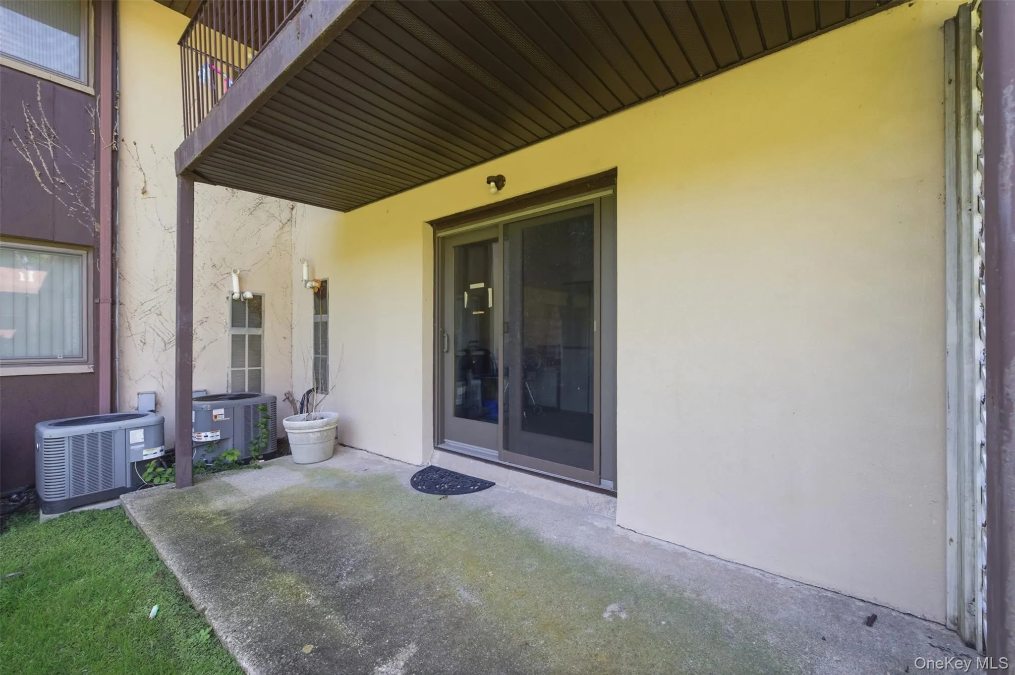 11 Juniper Court, Brookhaven, NY, 1 Bedroom Bedrooms, 4 Rooms Rooms,1 BathroomBathrooms,Residential,For Rent,Juniper,0,1052283 11 Juniper Court, Brookhaven, NY, 1 Bedroom Bedrooms, 4 Rooms Rooms,1 BathroomBathrooms,Residential,For Rent,Juniper,0,1052283