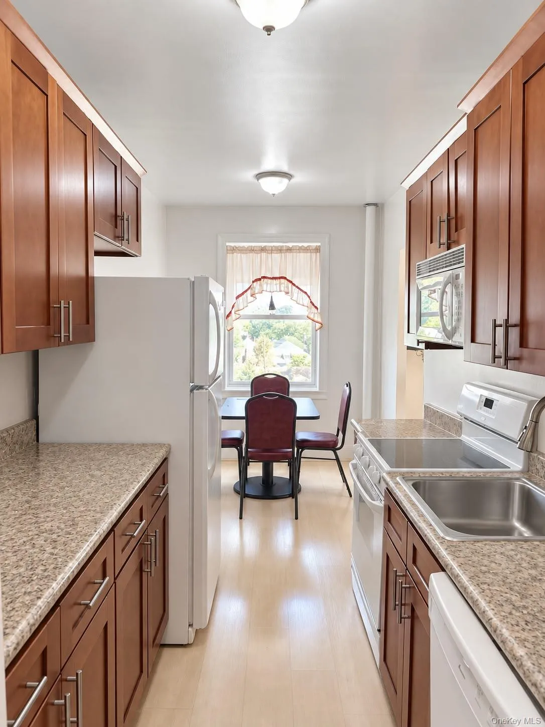 40 Birch Street, Mount Vernon, NY, 2 Bedrooms Bedrooms, 4 Rooms Rooms,1 BathroomBathrooms,Residential,For Rent,Birch,0,1052288 40 Birch Street, Mount Vernon, NY, 2 Bedrooms Bedrooms, 4 Rooms Rooms,1 BathroomBathrooms,Residential,For Rent,Birch,0,1052288