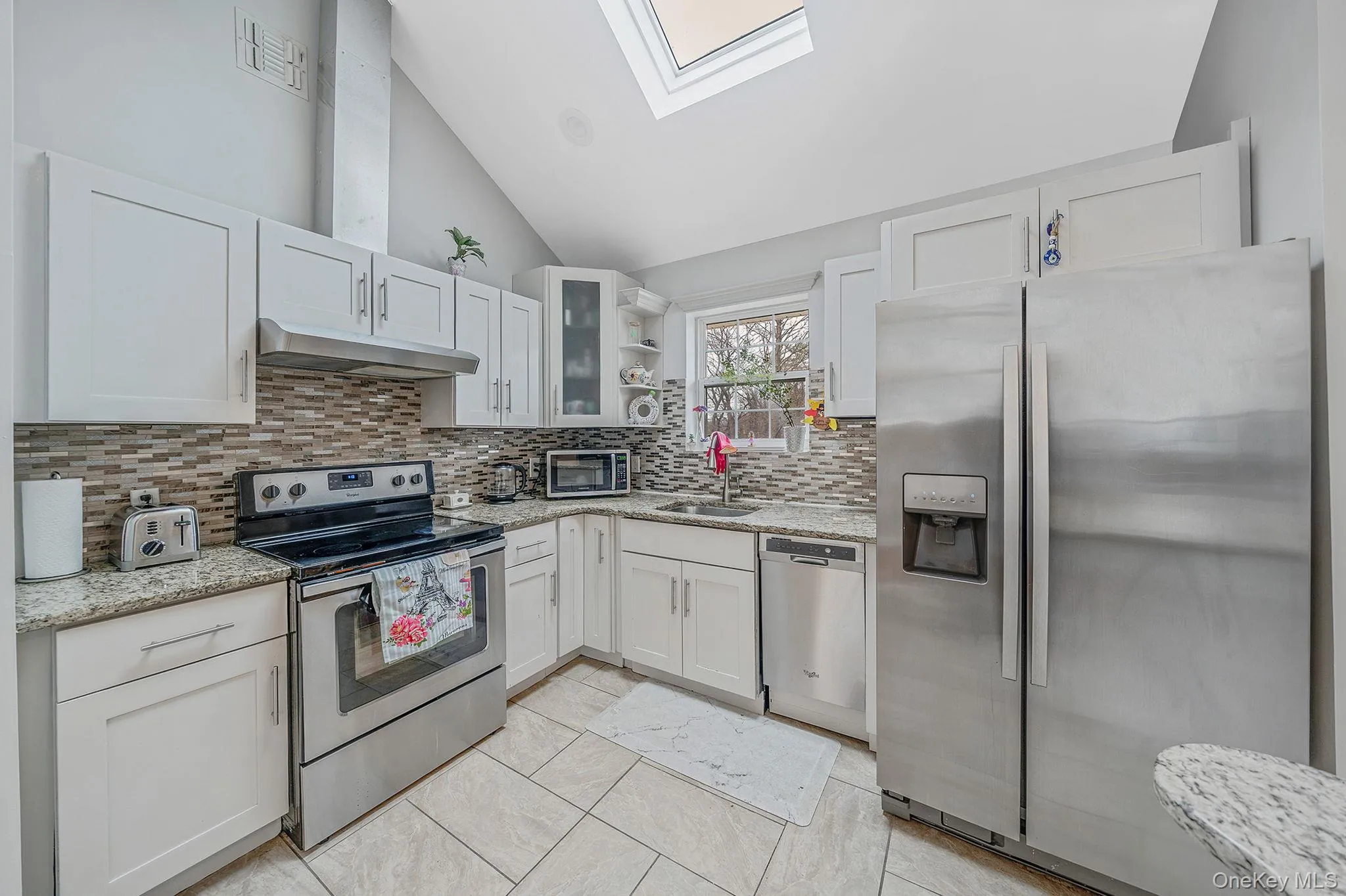 6 Denmark Court, Huntington, NY, 6 Bedrooms Bedrooms, 12 Rooms Rooms,6 BathroomsBathrooms,Residential,For Rent,Denmark,0,1052291 6 Denmark Court, Huntington, NY, 6 Bedrooms Bedrooms, 12 Rooms Rooms,6 BathroomsBathrooms,Residential,For Rent,Denmark,0,1052291