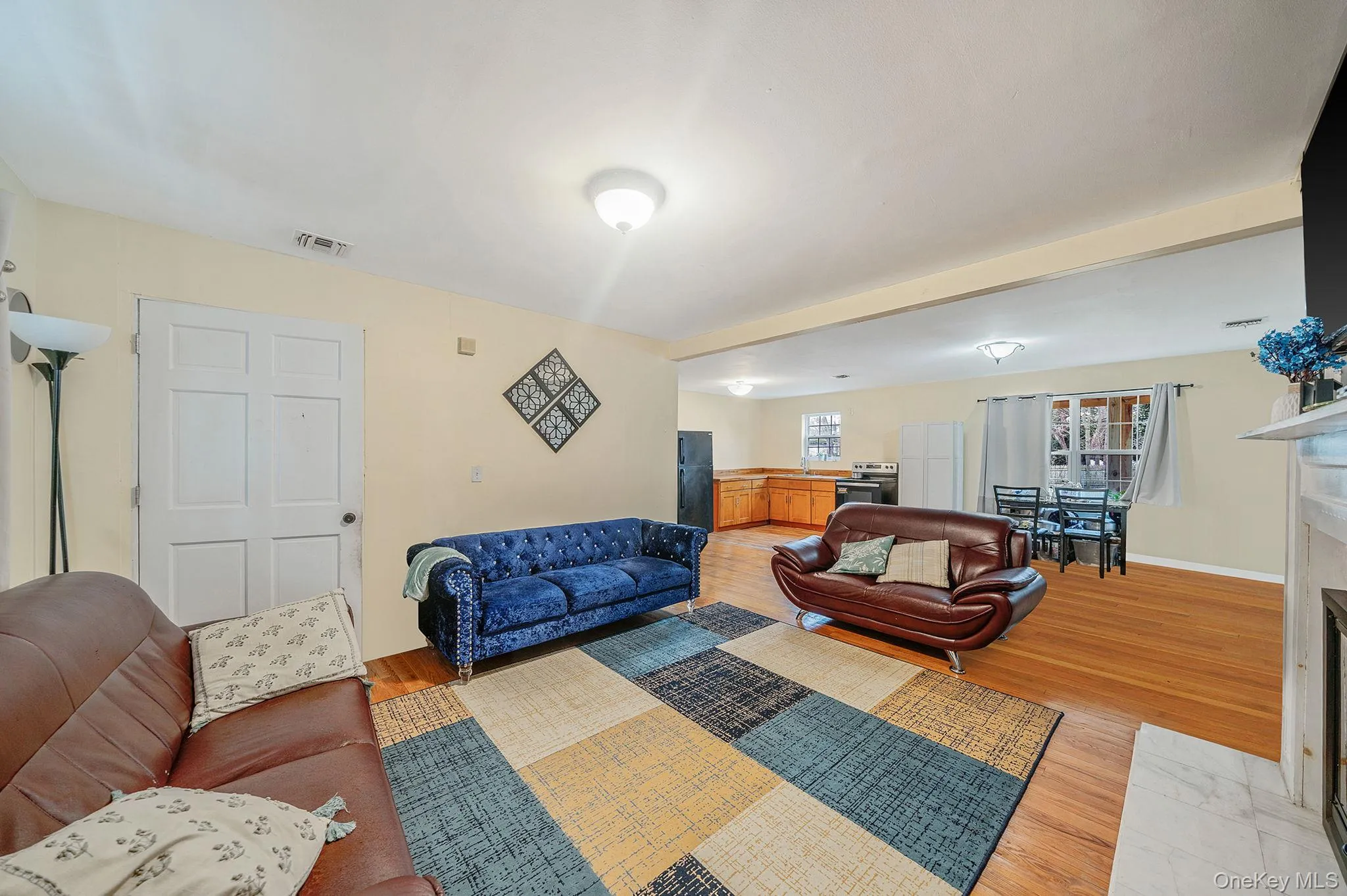 6 Denmark Court, Huntington, NY, 6 Bedrooms Bedrooms, 12 Rooms Rooms,6 BathroomsBathrooms,Residential,For Rent,Denmark,0,1052291 6 Denmark Court, Huntington, NY, 6 Bedrooms Bedrooms, 12 Rooms Rooms,6 BathroomsBathrooms,Residential,For Rent,Denmark,0,1052291
