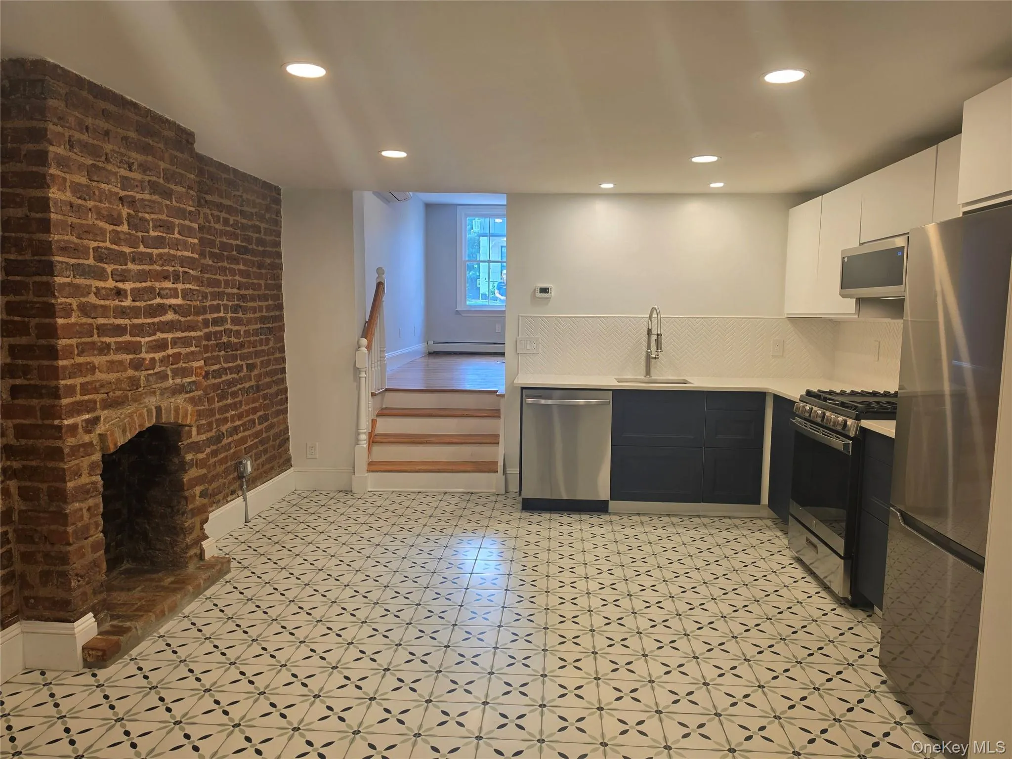 27 Bridge Street, Orangetown, NY, 2 Bedrooms Bedrooms, 6 Rooms Rooms,1 BathroomBathrooms,Residential Lease,For Rent,Bridge,0,1052294 27 Bridge Street, Orangetown, NY, 2 Bedrooms Bedrooms, 6 Rooms Rooms,1 BathroomBathrooms,Residential Lease,For Rent,Bridge,0,1052294