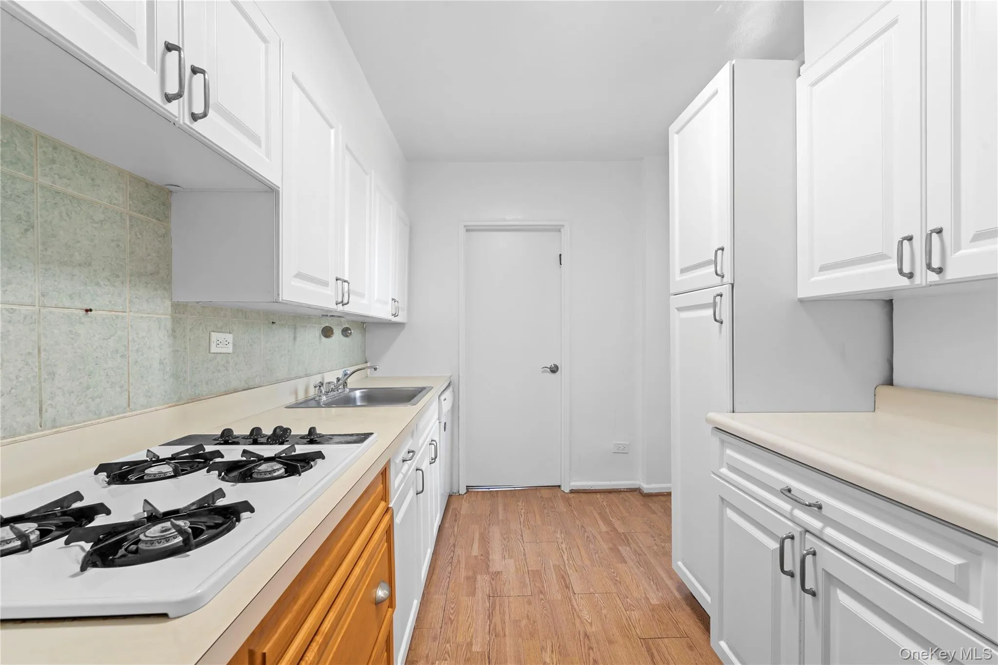 84-01 Main Street, New York, NY, 2 Bedrooms Bedrooms, 4 Rooms Rooms,1 BathroomBathrooms,Residential,For Rent,Main,0,1052300 84-01 Main Street, New York, NY, 2 Bedrooms Bedrooms, 4 Rooms Rooms,1 BathroomBathrooms,Residential,For Rent,Main,0,1052300