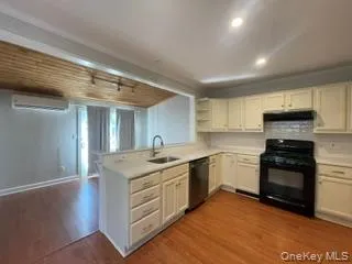 26 2nd Avenue, Islip, NY, 2 Bedrooms Bedrooms, 5 Rooms Rooms,1 BathroomBathrooms,Residential Lease,For Rent,2nd,0,1052306 26 2nd Avenue, Islip, NY, 2 Bedrooms Bedrooms, 5 Rooms Rooms,1 BathroomBathrooms,Residential Lease,For Rent,2nd,0,1052306