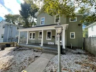 26 2nd Avenue, Islip, NY, 2 Bedroom Bedrooms, 5 Room Rooms,1 BathroomBathrooms,Residential Lease,For Rent,2nd,0,1052306 26 2nd Avenue, Islip, NY, 2 Bedroom Bedrooms, 5 Room Rooms,1 BathroomBathrooms,Residential Lease,For Rent,2nd,0,1052306