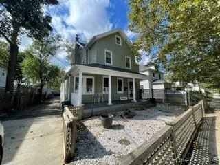 26 2nd Avenue, Islip, NY, 2 Bedroom Bedrooms, 5 Room Rooms,1 BathroomBathrooms,Residential Lease,For Rent,2nd,0,1052306 26 2nd Avenue, Islip, NY, 2 Bedroom Bedrooms, 5 Room Rooms,1 BathroomBathrooms,Residential Lease,For Rent,2nd,0,1052306
