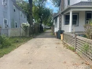 26 2nd Avenue, Islip, NY, 2 Bedrooms Bedrooms, 5 Rooms Rooms,1 BathroomBathrooms,Residential Lease,For Rent,2nd,0,1052306 26 2nd Avenue, Islip, NY, 2 Bedrooms Bedrooms, 5 Rooms Rooms,1 BathroomBathrooms,Residential Lease,For Rent,2nd,0,1052306