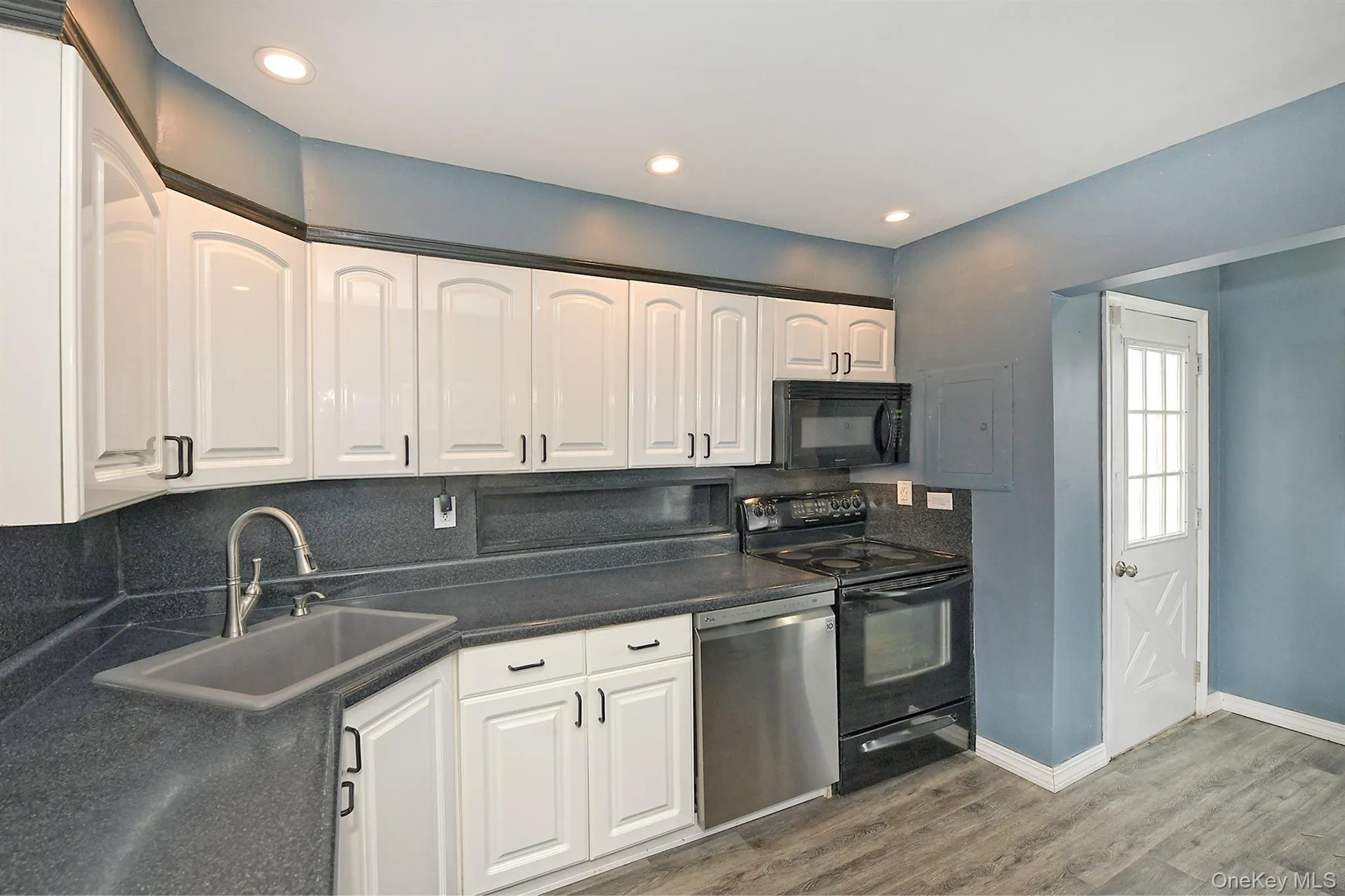 69 Slate Lane, Hempstead, NY, 5 Bedrooms Bedrooms, 11 Rooms Rooms,1 BathroomBathrooms,Residential,For Rent,Slate,0,1052308 69 Slate Lane, Hempstead, NY, 5 Bedrooms Bedrooms, 11 Rooms Rooms,1 BathroomBathrooms,Residential,For Rent,Slate,0,1052308