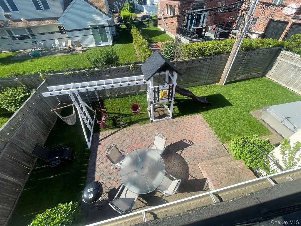 15 Penn Street, Long Beach, NY, 5 Bedrooms Bedrooms, 10 Rooms Rooms,3 BathroomsBathrooms,Residential Lease,For Rent,Penn,0,1052318 15 Penn Street, Long Beach, NY, 5 Bedrooms Bedrooms, 10 Rooms Rooms,3 BathroomsBathrooms,Residential Lease,For Rent,Penn,0,1052318