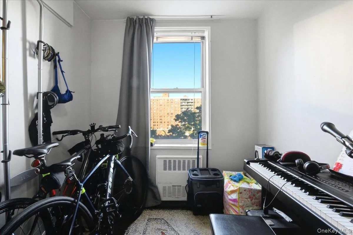 66-15 Thornton Place, New York, NY, 2 Bedrooms Bedrooms, 5 Rooms Rooms,1 BathroomBathrooms,Residential,For Rent,Thornton,0,1052320 66-15 Thornton Place, New York, NY, 2 Bedrooms Bedrooms, 5 Rooms Rooms,1 BathroomBathrooms,Residential,For Rent,Thornton,0,1052320