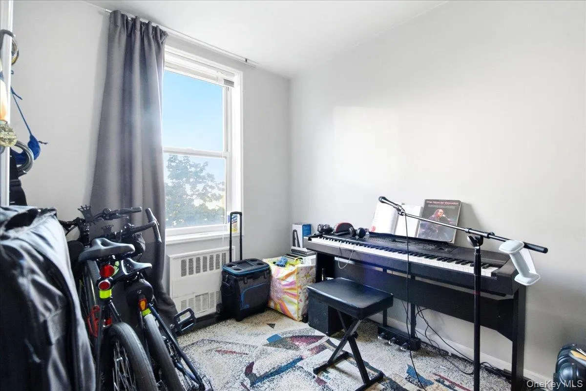 66-15 Thornton Place, New York, NY, 2 Bedrooms Bedrooms, 5 Rooms Rooms,1 BathroomBathrooms,Residential,For Rent,Thornton,0,1052320 66-15 Thornton Place, New York, NY, 2 Bedrooms Bedrooms, 5 Rooms Rooms,1 BathroomBathrooms,Residential,For Rent,Thornton,0,1052320