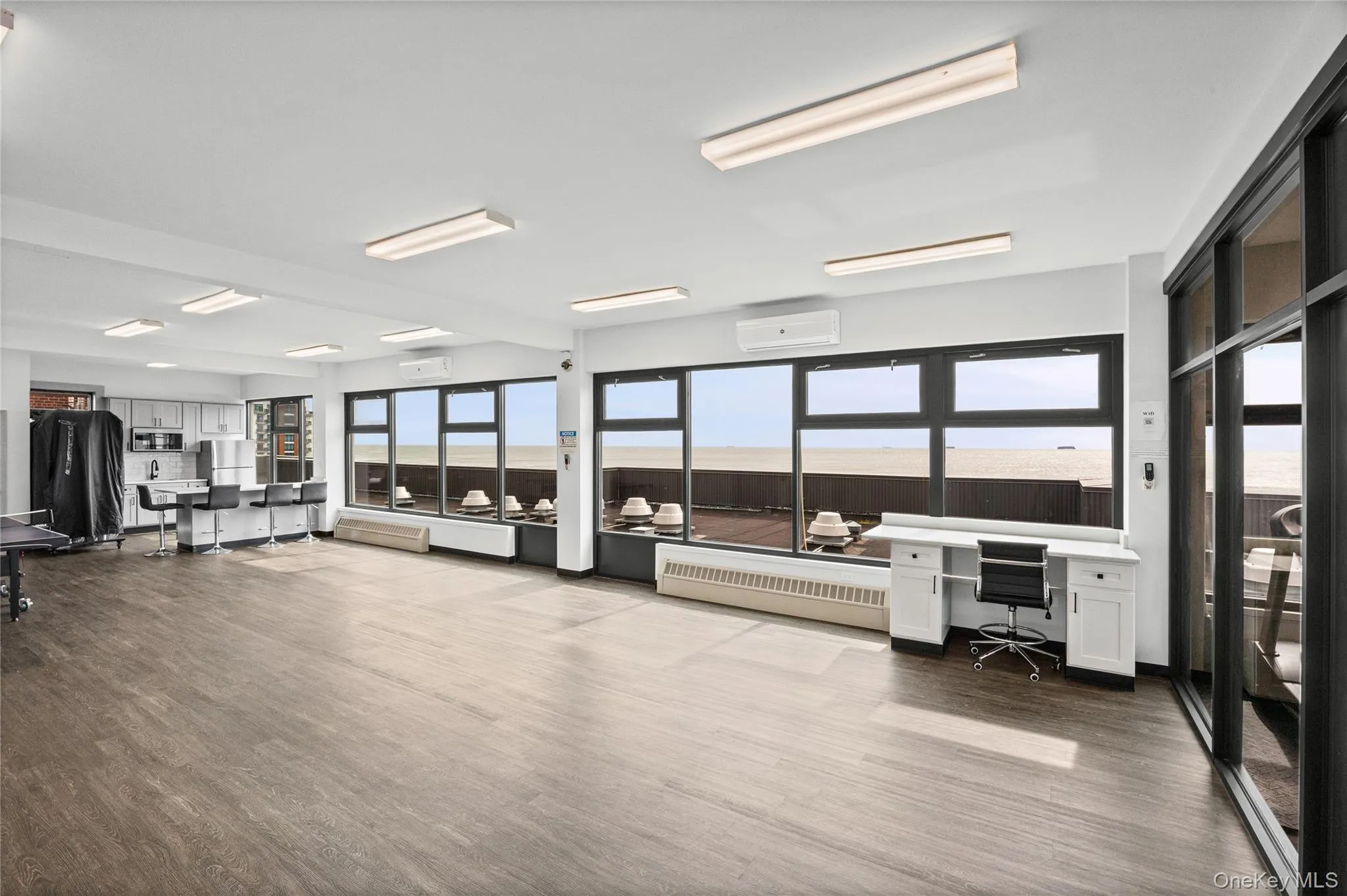 1 Broadway, Long Beach, NY, 1 Bedroom Bedrooms, 4 Rooms Rooms,1 BathroomBathrooms,Residential,For Rent,Broadway,0,1052321 1 Broadway, Long Beach, NY, 1 Bedroom Bedrooms, 4 Rooms Rooms,1 BathroomBathrooms,Residential,For Rent,Broadway,0,1052321