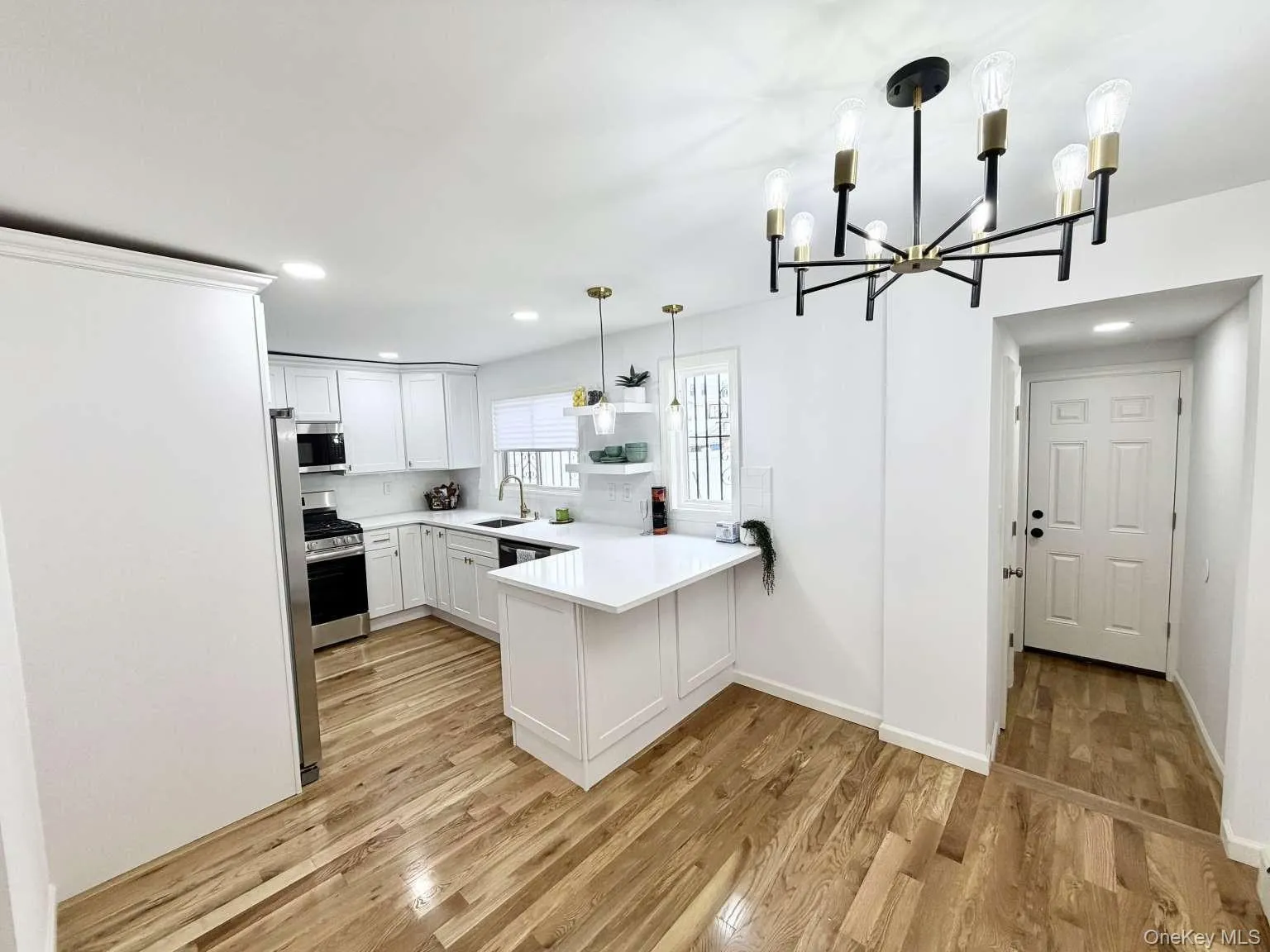 104-20 47th Avenue, New York, NY, 2 Bedrooms Bedrooms, 6 Rooms Rooms,2 BathroomsBathrooms,Residential,For Rent,47th,0,1052324 104-20 47th Avenue, New York, NY, 2 Bedrooms Bedrooms, 6 Rooms Rooms,2 BathroomsBathrooms,Residential,For Rent,47th,0,1052324