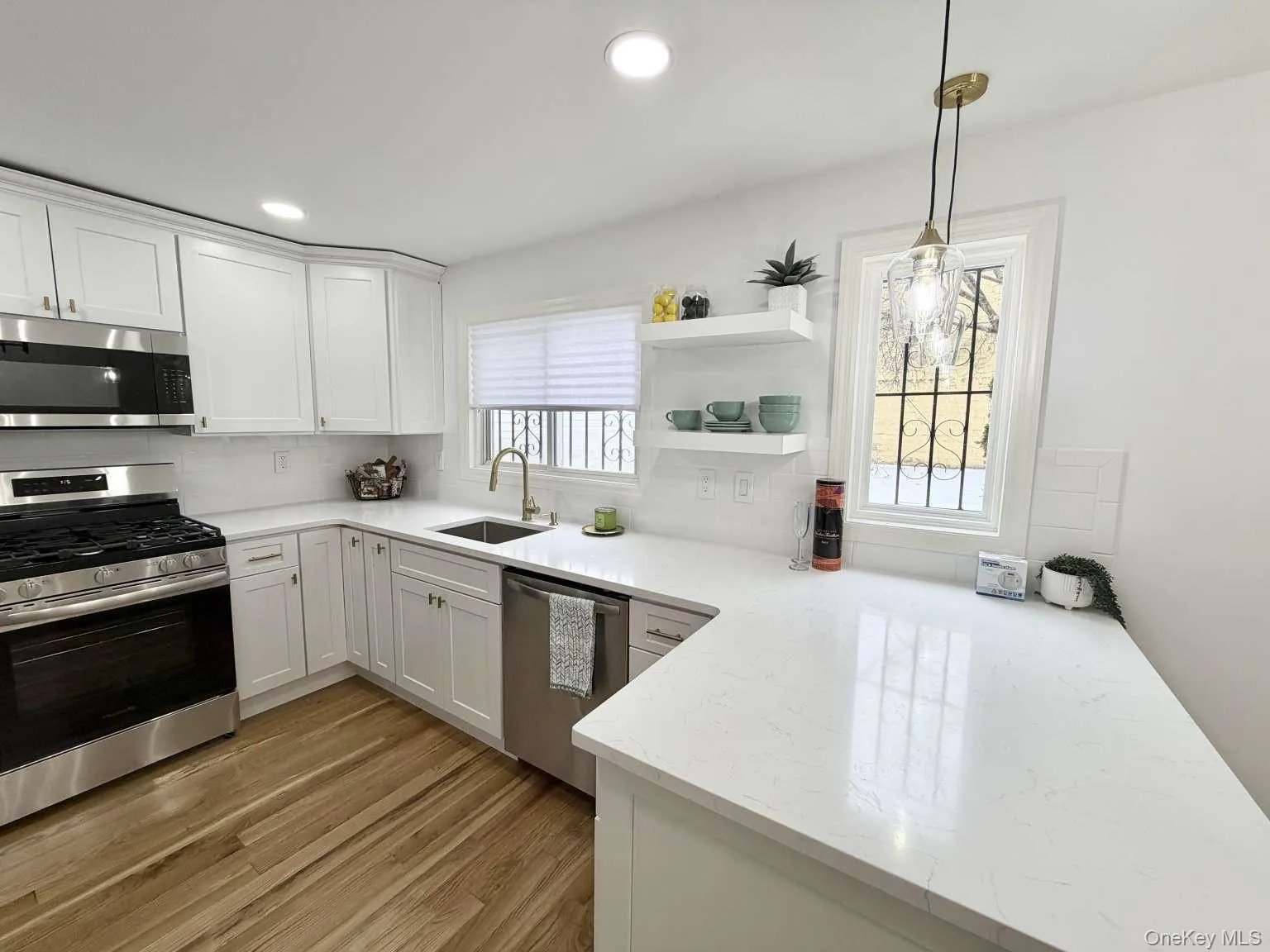104-20 47th Avenue, New York, NY, 2 Bedrooms Bedrooms, 6 Rooms Rooms,2 BathroomsBathrooms,Residential,For Rent,47th,0,1052324 104-20 47th Avenue, New York, NY, 2 Bedrooms Bedrooms, 6 Rooms Rooms,2 BathroomsBathrooms,Residential,For Rent,47th,0,1052324