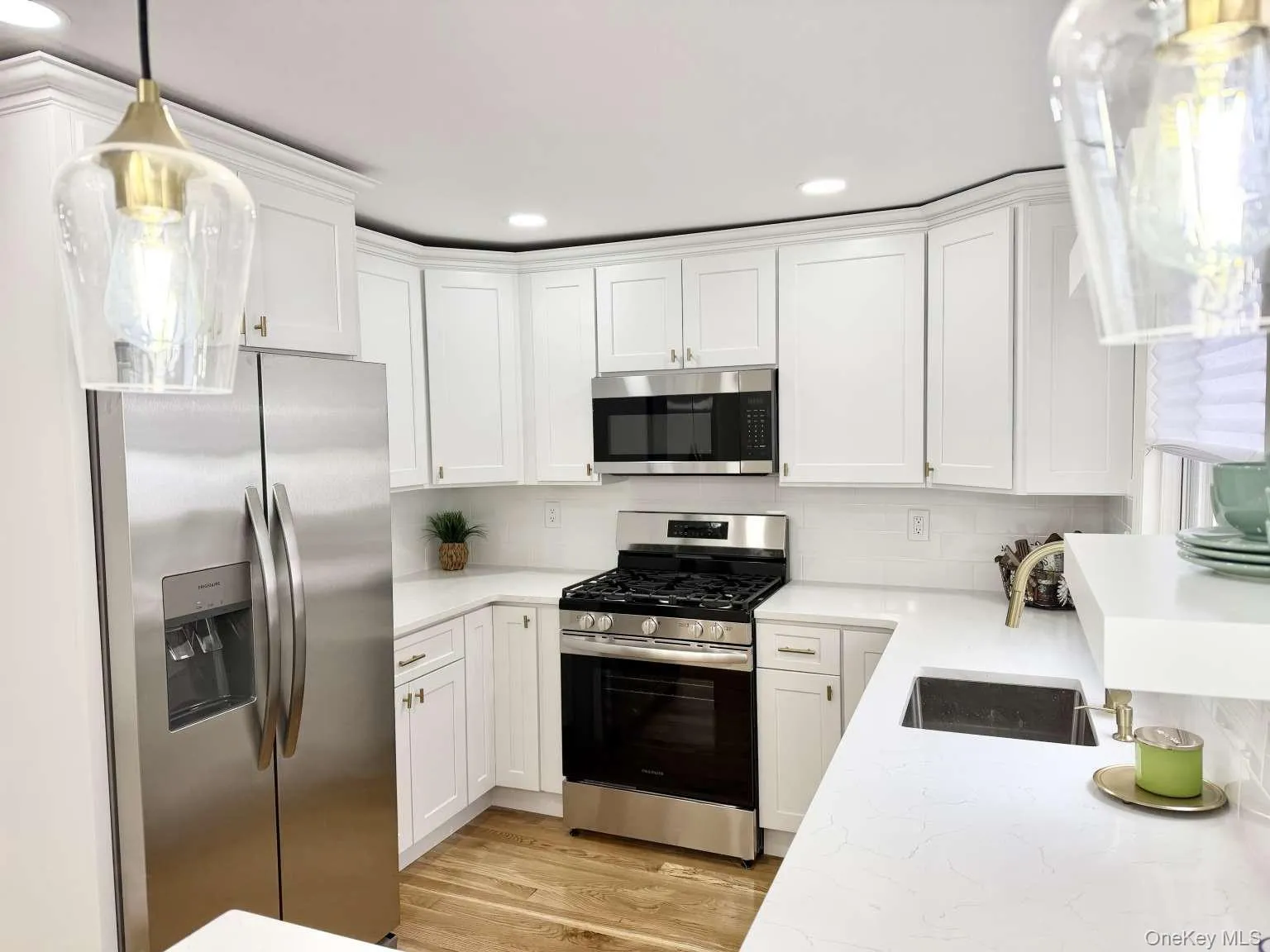104-20 47th Avenue, New York, NY, 2 Bedrooms Bedrooms, 6 Rooms Rooms,2 BathroomsBathrooms,Residential,For Rent,47th,0,1052324 104-20 47th Avenue, New York, NY, 2 Bedrooms Bedrooms, 6 Rooms Rooms,2 BathroomsBathrooms,Residential,For Rent,47th,0,1052324