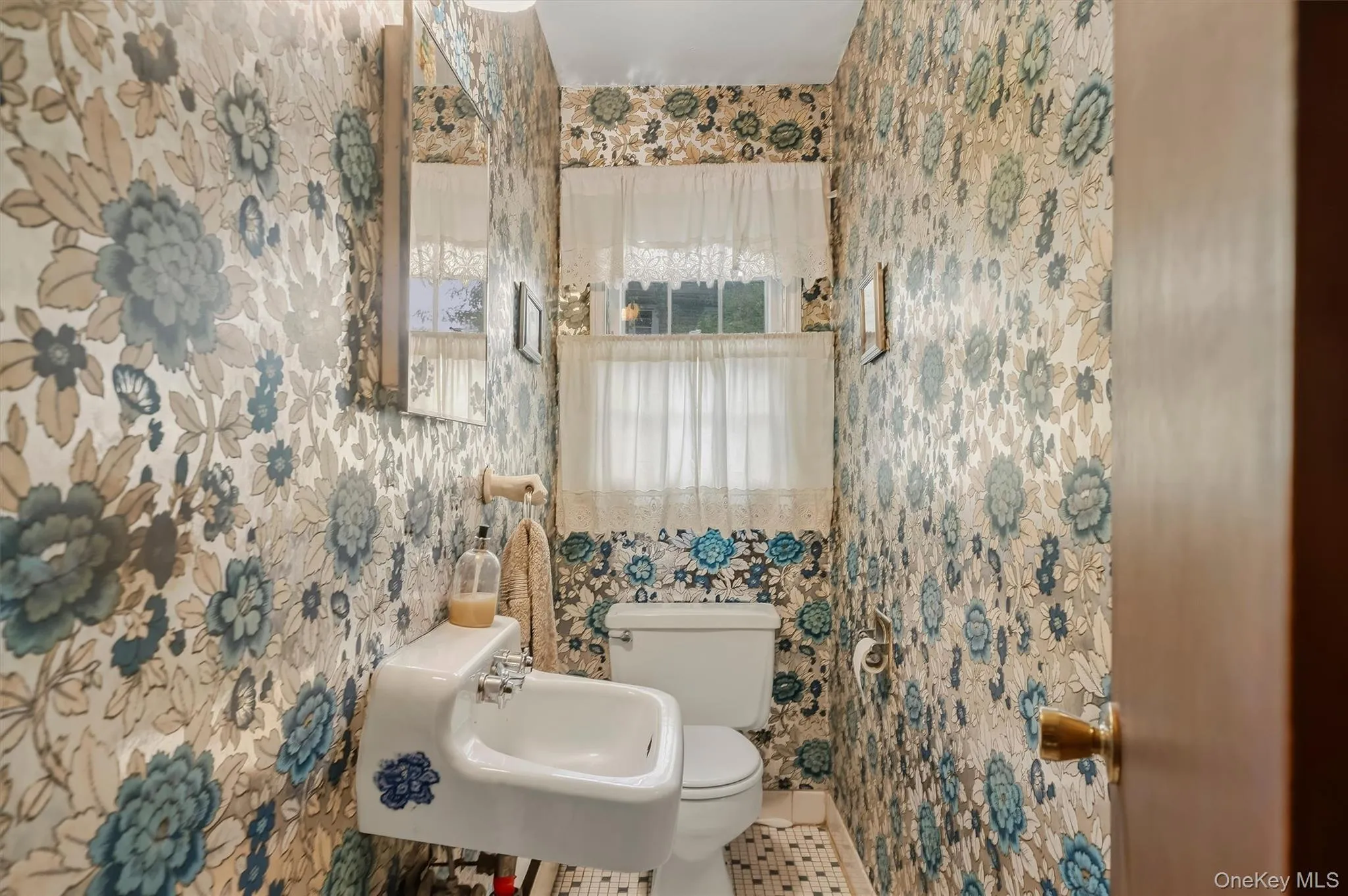 117 Washington Avenue, Ramapo, NY, 3 Bedrooms Bedrooms, 7 Rooms Rooms,1 BathroomBathrooms,Residential,For Rent,Washington,0,1052328 117 Washington Avenue, Ramapo, NY, 3 Bedrooms Bedrooms, 7 Rooms Rooms,1 BathroomBathrooms,Residential,For Rent,Washington,0,1052328