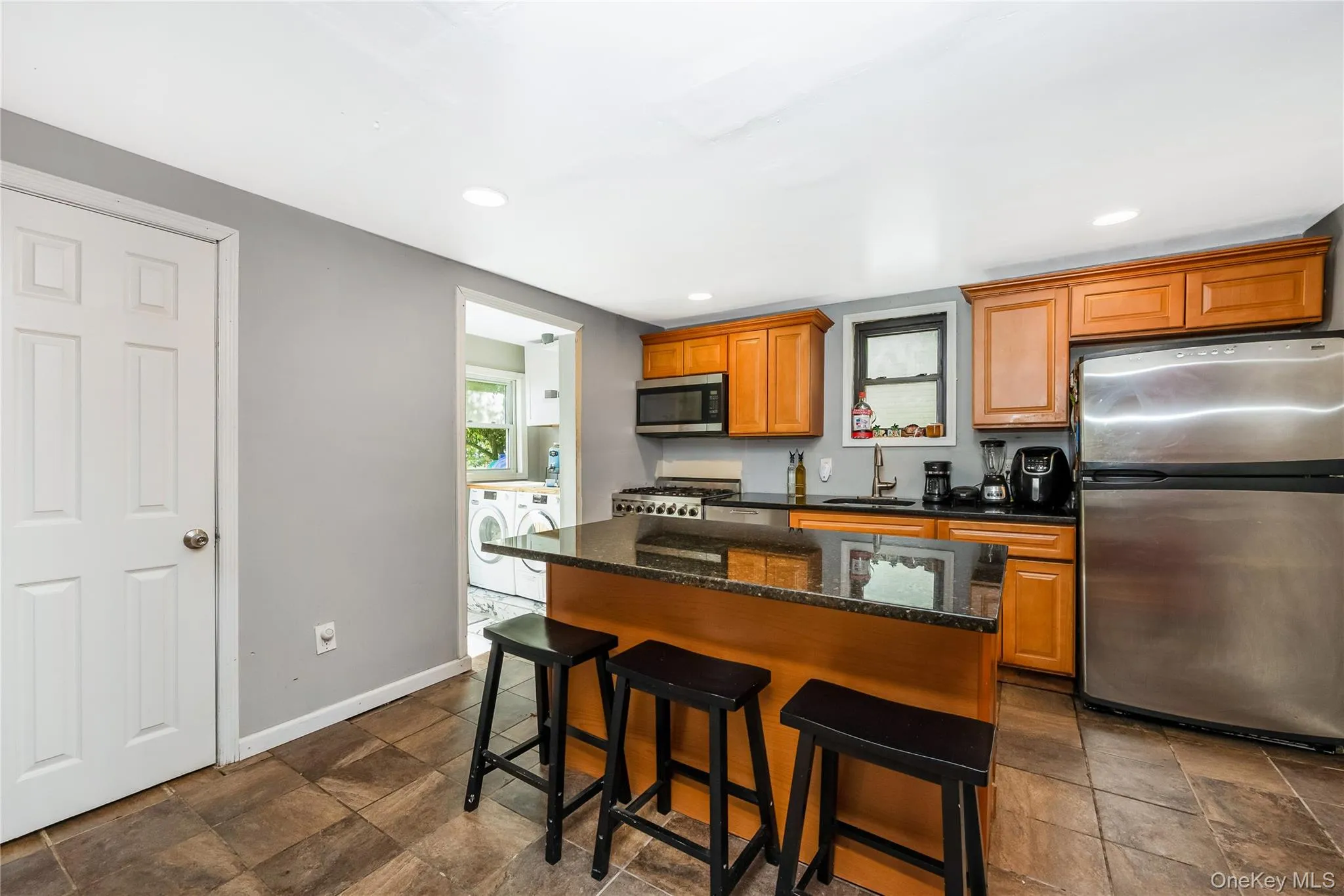 10 Brightside Avenue, Islip, NY, 4 Bedrooms Bedrooms, 7 Rooms Rooms,2 BathroomsBathrooms,Residential,For Rent,Brightside,0,1052337 10 Brightside Avenue, Islip, NY, 4 Bedrooms Bedrooms, 7 Rooms Rooms,2 BathroomsBathrooms,Residential,For Rent,Brightside,0,1052337