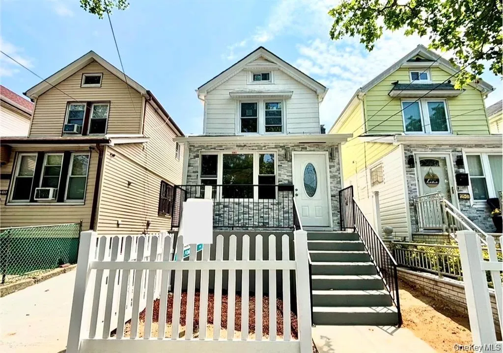 131-05 135th Street, New York, NY, 2 Bedrooms Bedrooms, 7 Rooms Rooms,2 BathroomsBathrooms,Residential,For Rent,135th,0,1052340 131-05 135th Street, New York, NY, 2 Bedrooms Bedrooms, 7 Rooms Rooms,2 BathroomsBathrooms,Residential,For Rent,135th,0,1052340