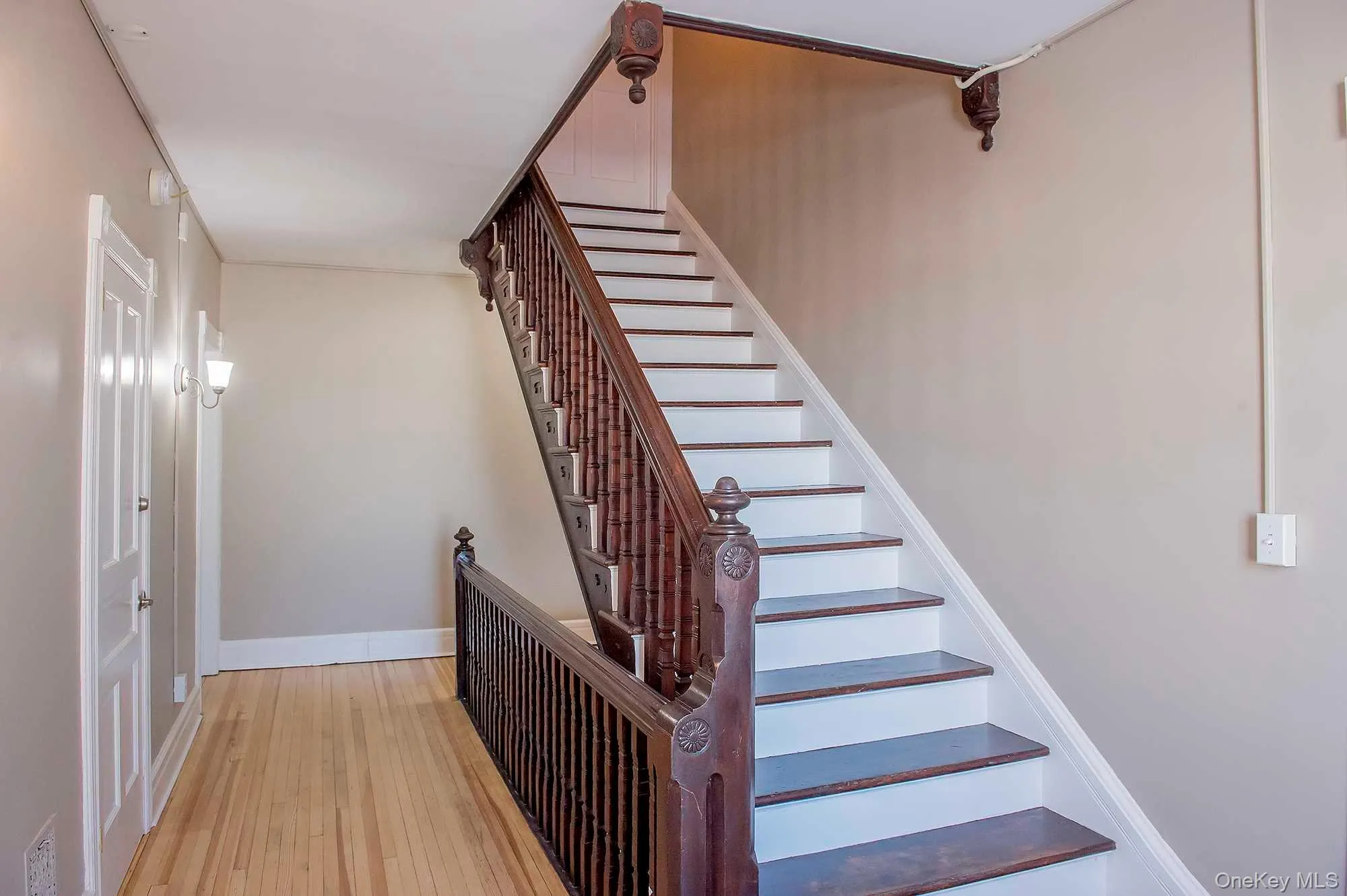 3212 FRANKLIN Avenue, Washington, NY, 2 Bedrooms Bedrooms, 5 Rooms Rooms,1 BathroomBathrooms,Residential Lease,For Rent,FRANKLIN,0,1052343 3212 FRANKLIN Avenue, Washington, NY, 2 Bedrooms Bedrooms, 5 Rooms Rooms,1 BathroomBathrooms,Residential Lease,For Rent,FRANKLIN,0,1052343