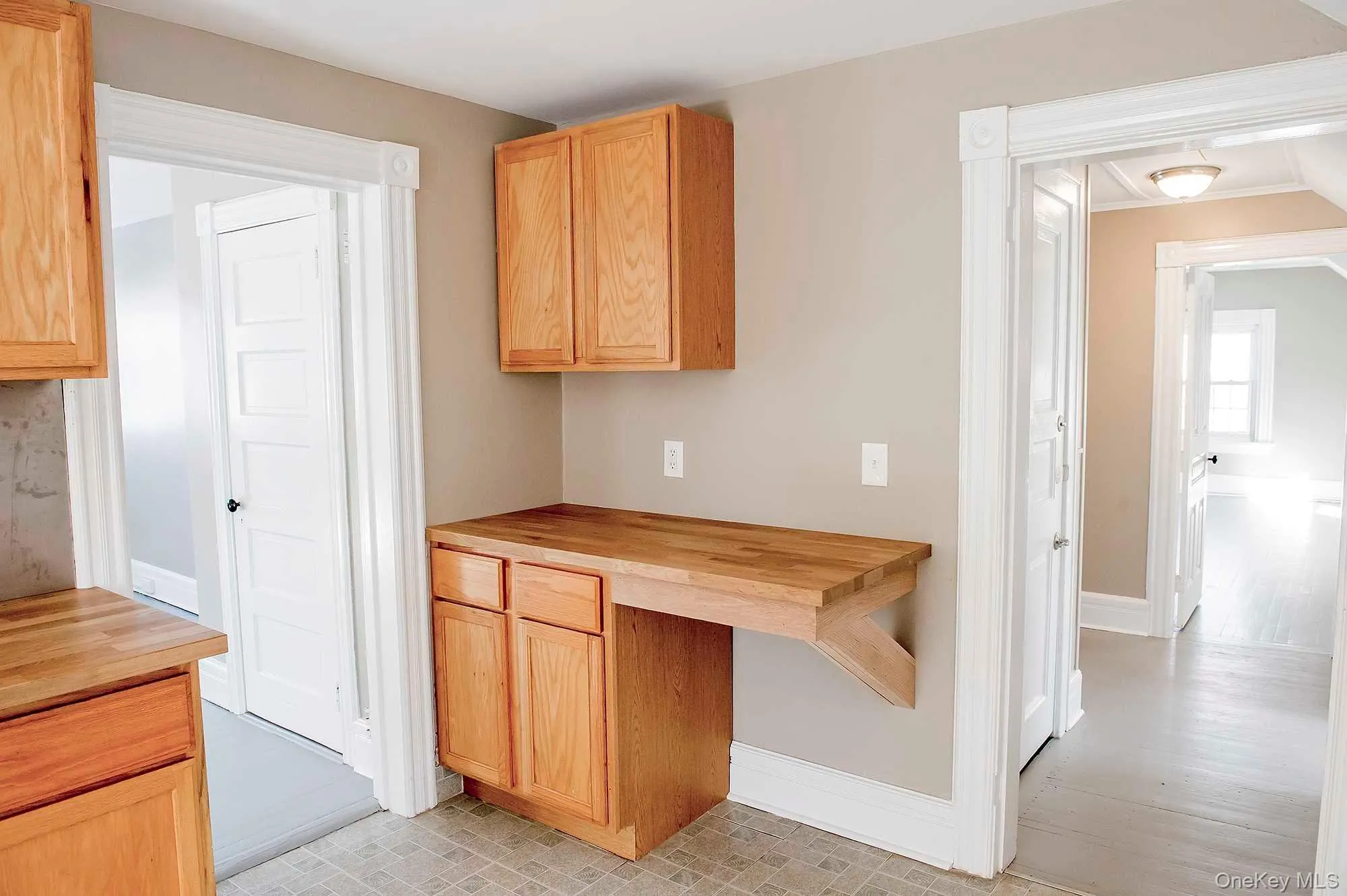 3212 FRANKLIN Avenue, Washington, NY, 2 Bedrooms Bedrooms, 5 Rooms Rooms,1 BathroomBathrooms,Residential Lease,For Rent,FRANKLIN,0,1052343 3212 FRANKLIN Avenue, Washington, NY, 2 Bedrooms Bedrooms, 5 Rooms Rooms,1 BathroomBathrooms,Residential Lease,For Rent,FRANKLIN,0,1052343