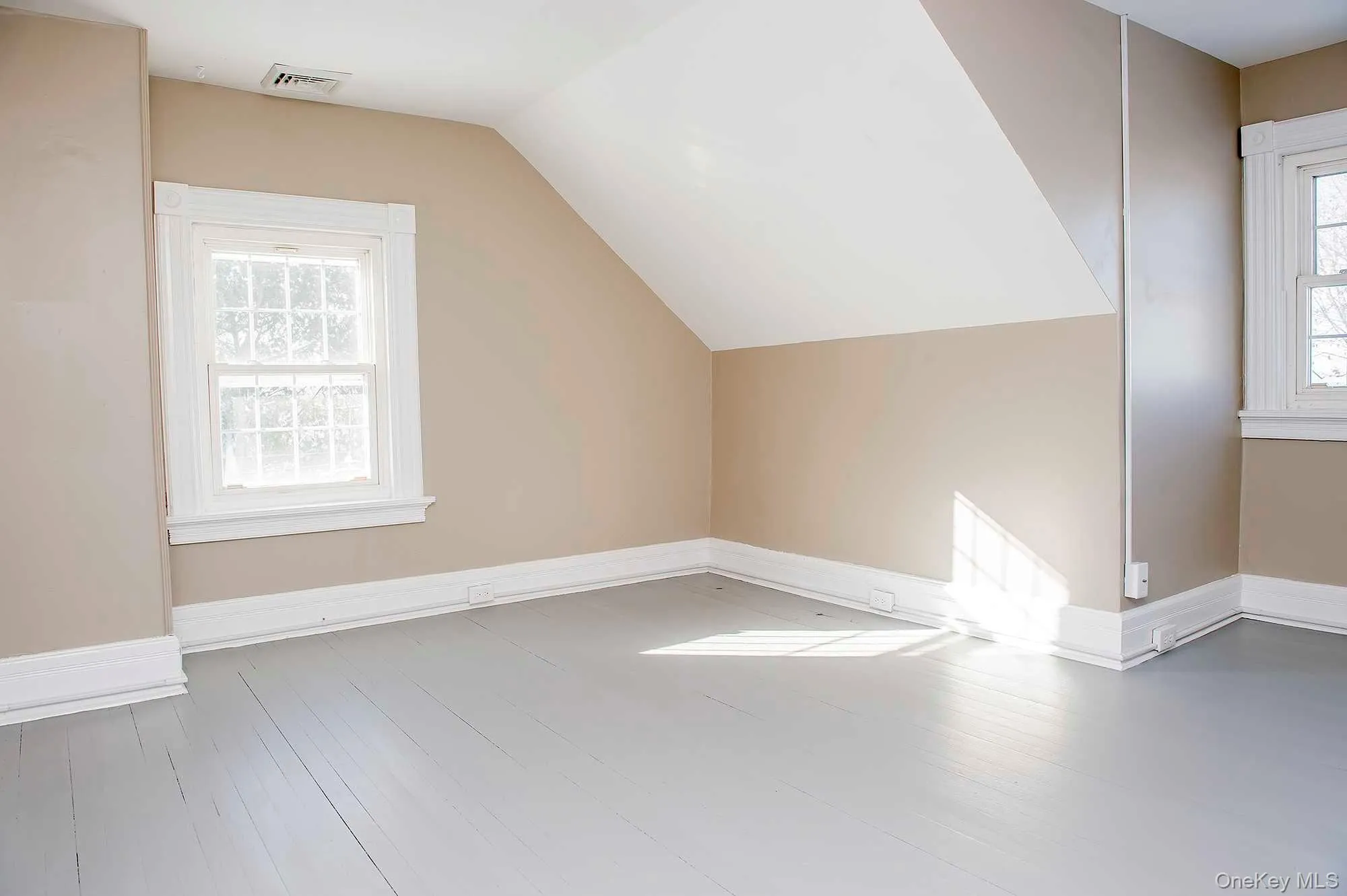 3212 FRANKLIN Avenue, Washington, NY, 2 Bedrooms Bedrooms, 5 Rooms Rooms,1 BathroomBathrooms,Residential Lease,For Rent,FRANKLIN,0,1052343 3212 FRANKLIN Avenue, Washington, NY, 2 Bedrooms Bedrooms, 5 Rooms Rooms,1 BathroomBathrooms,Residential Lease,For Rent,FRANKLIN,0,1052343