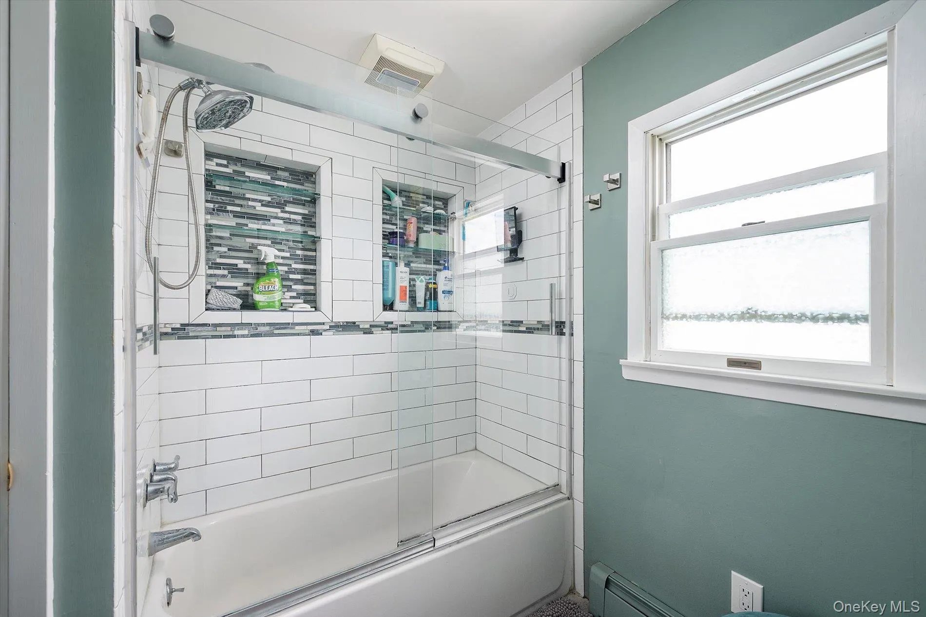 3117 Ward Lane, Hempstead, NY, 4 Bedrooms Bedrooms, 8 Rooms Rooms,1 BathroomBathrooms,Residential,For Rent,Ward,0,1052346 3117 Ward Lane, Hempstead, NY, 4 Bedrooms Bedrooms, 8 Rooms Rooms,1 BathroomBathrooms,Residential,For Rent,Ward,0,1052346