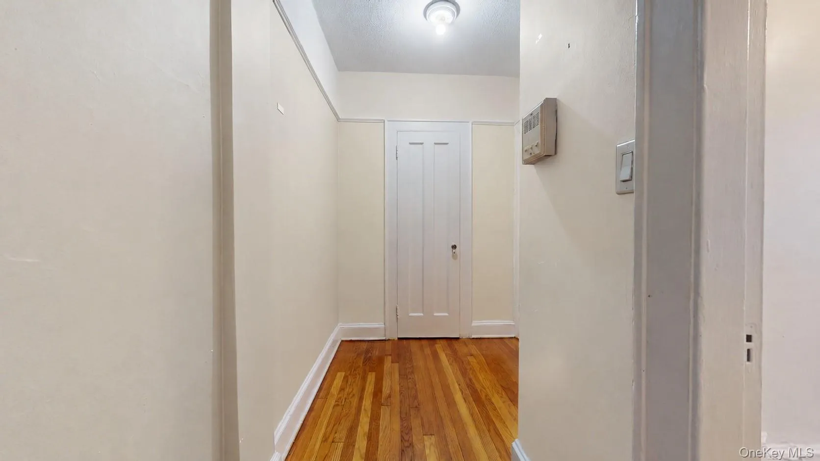 68-30 Burns Street, New York, NY, 2 Bedrooms Bedrooms, 4 Rooms Rooms,1 BathroomBathrooms,Residential,For Rent,Burns,0,1052347 68-30 Burns Street, New York, NY, 2 Bedrooms Bedrooms, 4 Rooms Rooms,1 BathroomBathrooms,Residential,For Rent,Burns,0,1052347