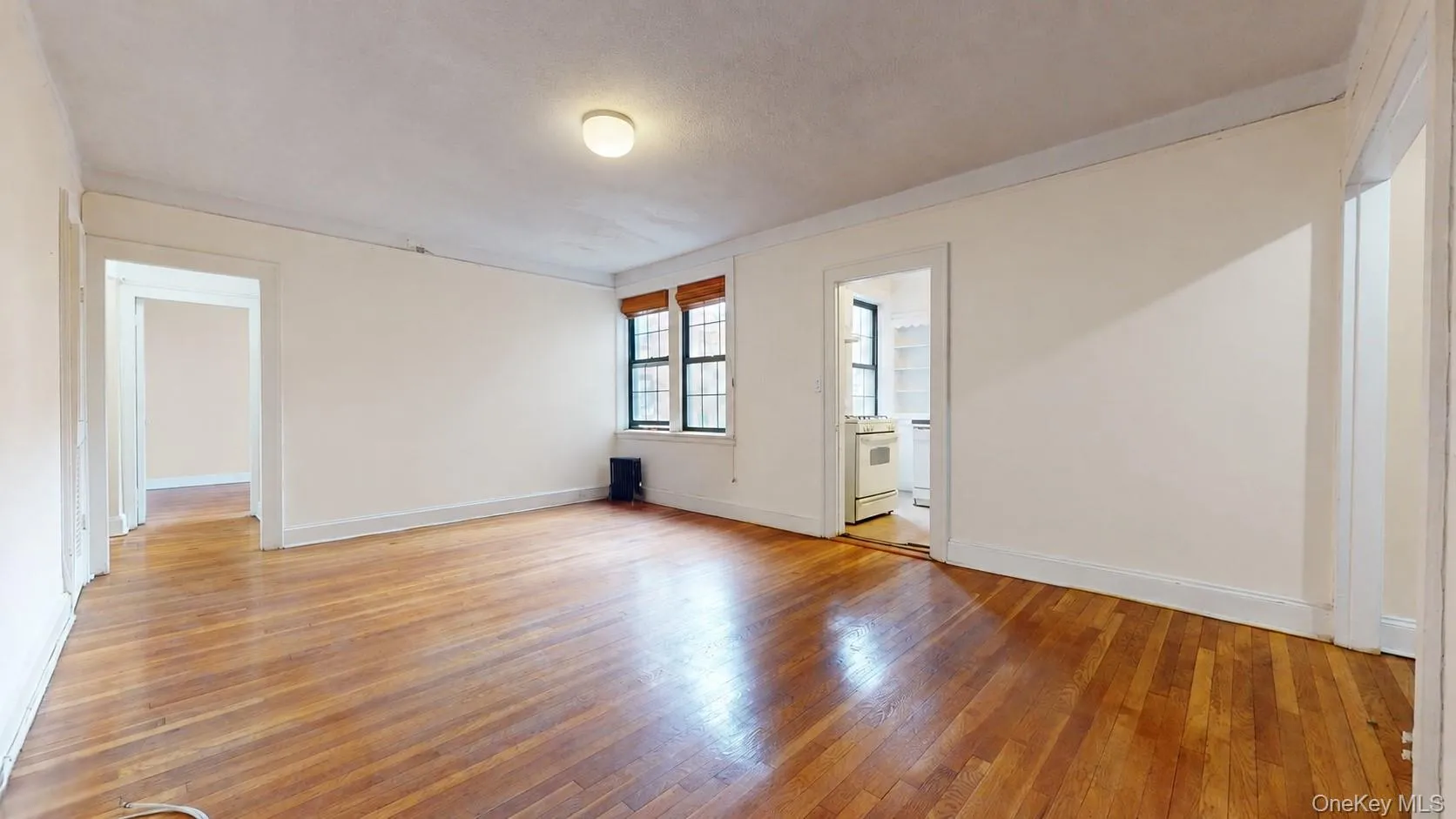 68-30 Burns Street, New York, NY, 2 Bedrooms Bedrooms, 4 Rooms Rooms,1 BathroomBathrooms,Residential,For Rent,Burns,0,1052347 68-30 Burns Street, New York, NY, 2 Bedrooms Bedrooms, 4 Rooms Rooms,1 BathroomBathrooms,Residential,For Rent,Burns,0,1052347