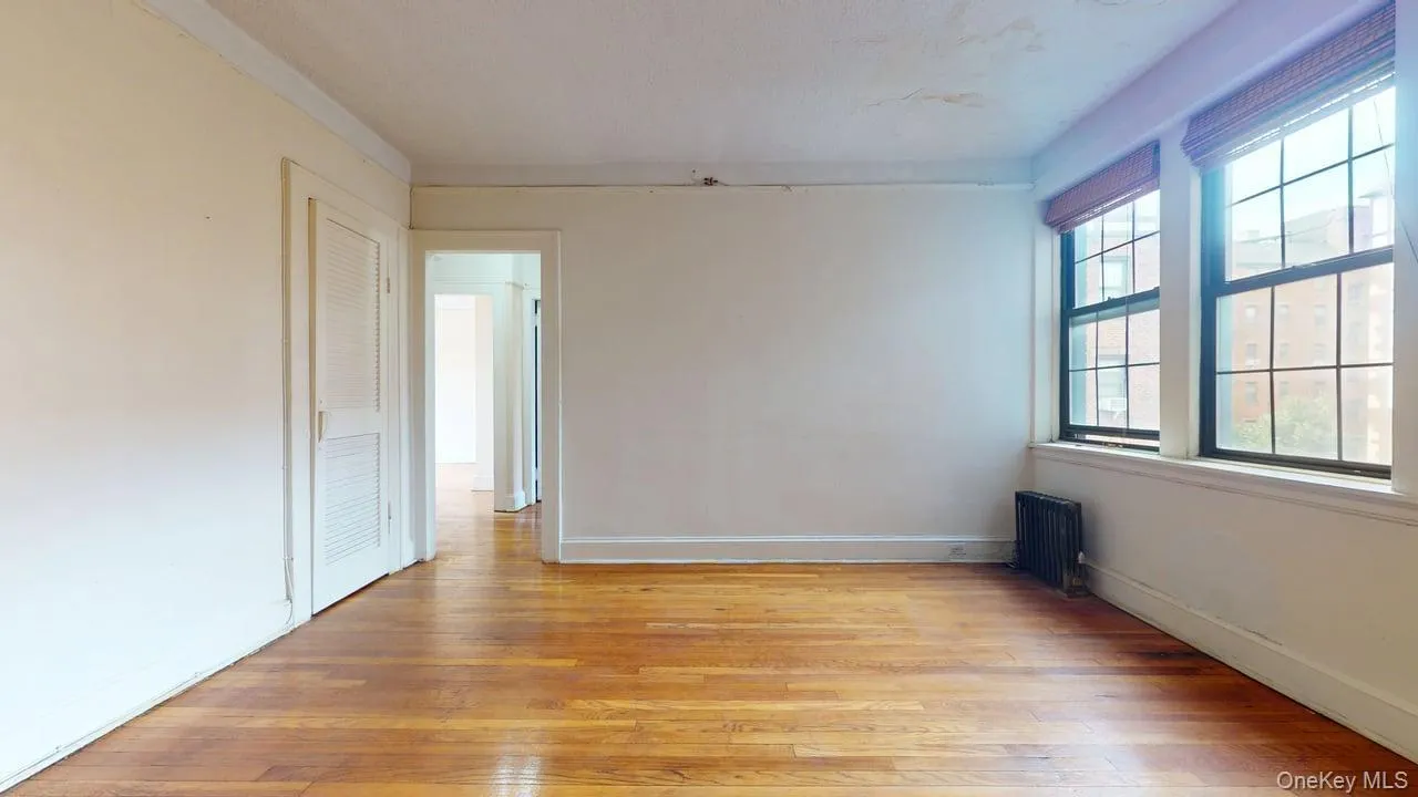 68-30 Burns Street, New York, NY, 2 Bedrooms Bedrooms, 4 Rooms Rooms,1 BathroomBathrooms,Residential,For Rent,Burns,0,1052347 68-30 Burns Street, New York, NY, 2 Bedrooms Bedrooms, 4 Rooms Rooms,1 BathroomBathrooms,Residential,For Rent,Burns,0,1052347
