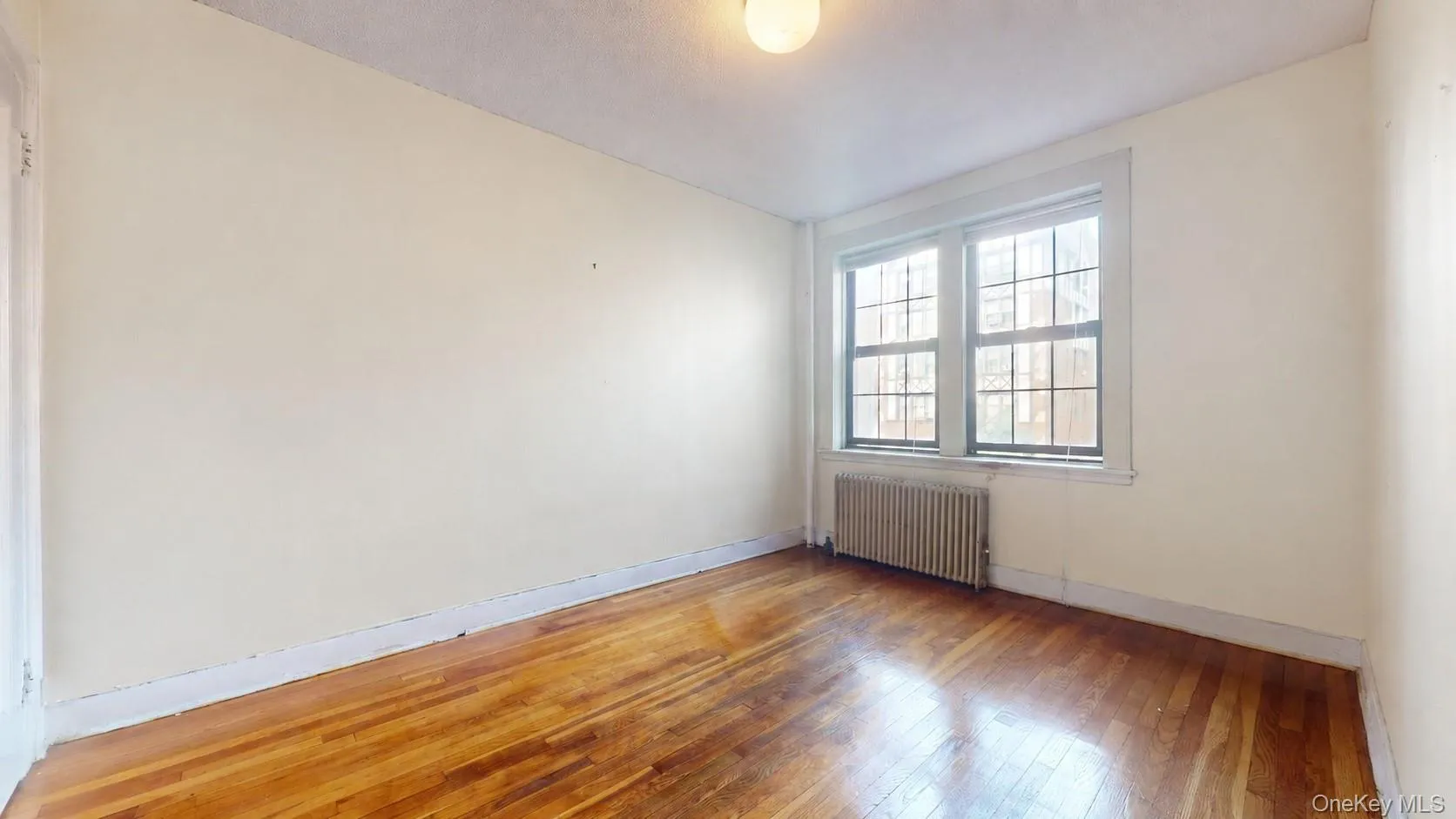68-30 Burns Street, New York, NY, 2 Bedrooms Bedrooms, 4 Rooms Rooms,1 BathroomBathrooms,Residential,For Rent,Burns,0,1052347 68-30 Burns Street, New York, NY, 2 Bedrooms Bedrooms, 4 Rooms Rooms,1 BathroomBathrooms,Residential,For Rent,Burns,0,1052347