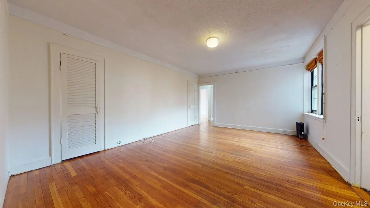 68-30 Burns Street, New York, NY, 2 Bedrooms Bedrooms, 4 Rooms Rooms,1 BathroomBathrooms,Residential,For Rent,Burns,0,1052347 68-30 Burns Street, New York, NY, 2 Bedrooms Bedrooms, 4 Rooms Rooms,1 BathroomBathrooms,Residential,For Rent,Burns,0,1052347