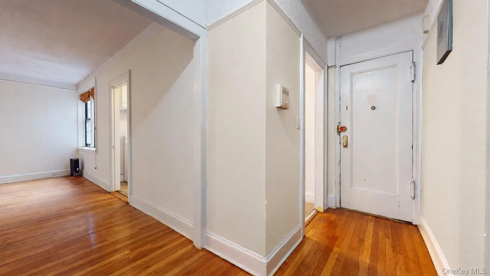 68-30 Burns Street, New York, NY, 2 Bedrooms Bedrooms, 4 Rooms Rooms,1 BathroomBathrooms,Residential,For Rent,Burns,0,1052347 68-30 Burns Street, New York, NY, 2 Bedrooms Bedrooms, 4 Rooms Rooms,1 BathroomBathrooms,Residential,For Rent,Burns,0,1052347