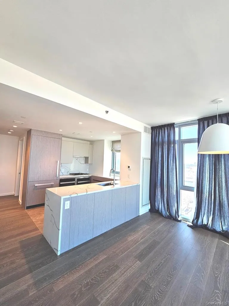133-36 37th Avenue, New York, NY, 2 Bedrooms Bedrooms, 7 Rooms Rooms,2 BathroomsBathrooms,Residential Lease,For Rent,37th,0,1052357 133-36 37th Avenue, New York, NY, 2 Bedrooms Bedrooms, 7 Rooms Rooms,2 BathroomsBathrooms,Residential Lease,For Rent,37th,0,1052357